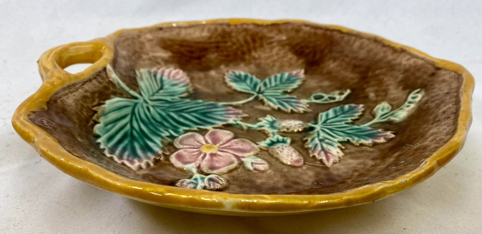 Antique Leaf Shaped Majolica Serving Dish /Plate Decorated With Strawberries & Foliage With Twig Han - 7