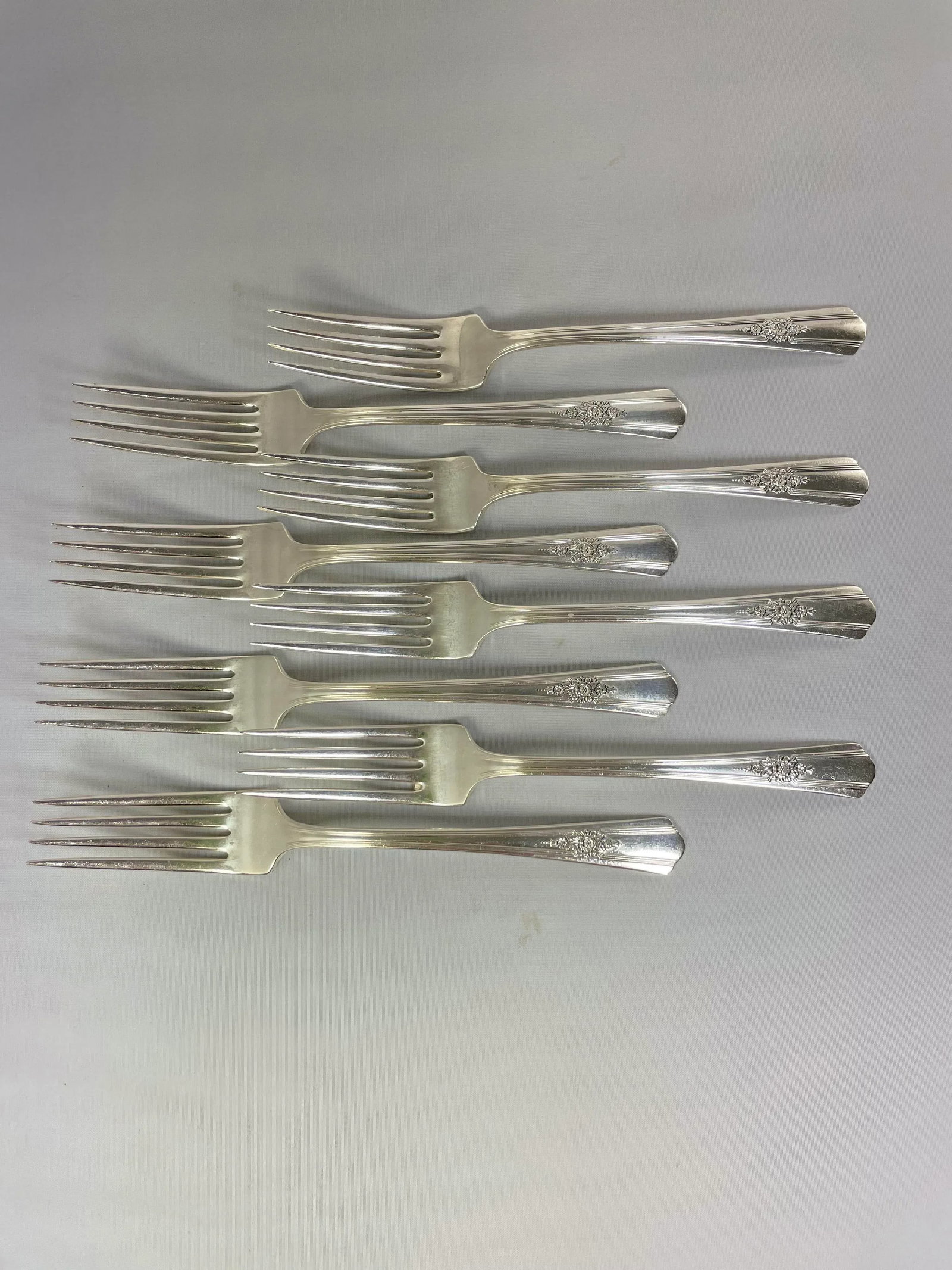 International Silver Co. 1940's William Rogers Overlaid Flatware Desire Pattern Service for Eight- 7 - 5