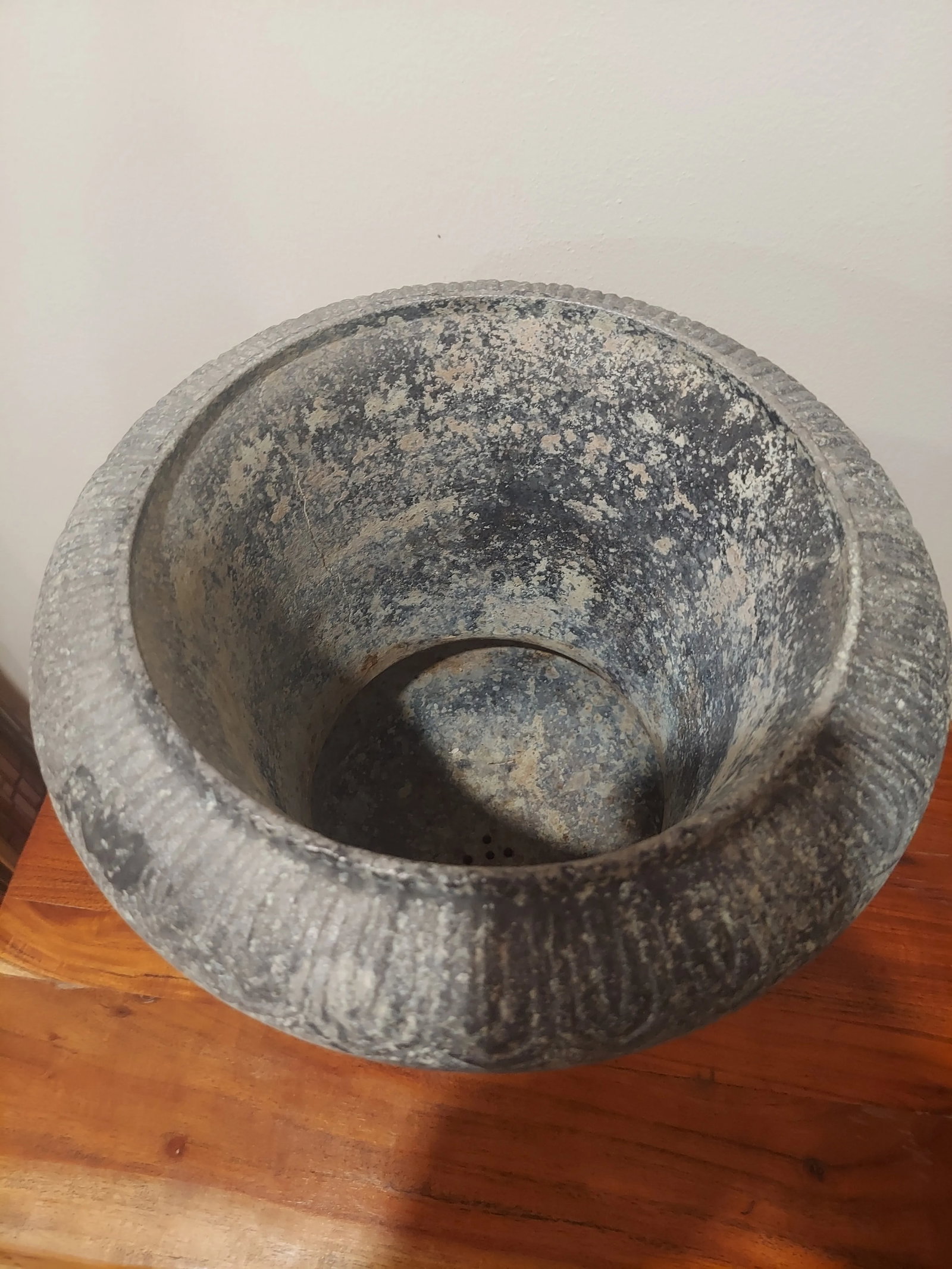 20th Century Pedestal Urn Planter - 5