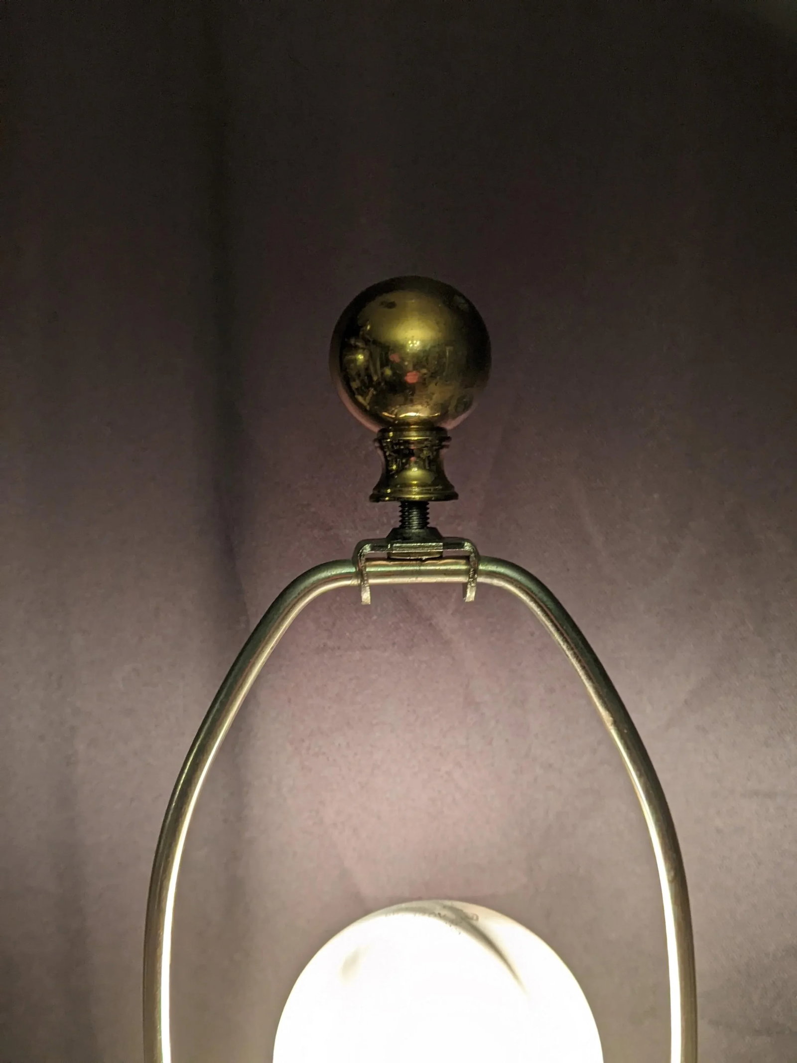 Vintage Retro 80s Brass Wavy Design Table Lamp - 2