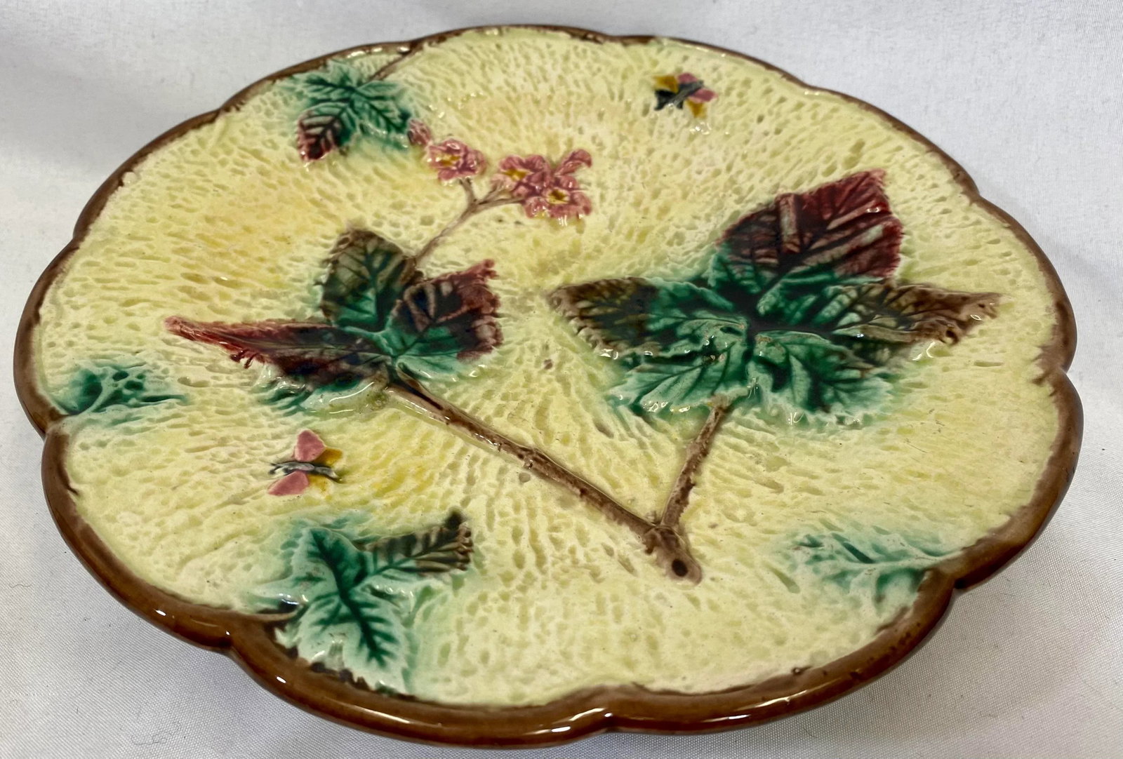 Antique Majolica Cake Stand /Comport Adorned With Leaf & Floral Motif From England - Circa 19th Cent - 3