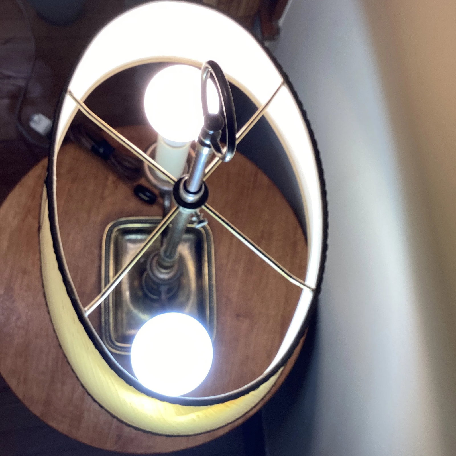 Vintage Mid 20th Century Solid Brass Bronze Bouilotte Table Lamp by Frederick Cooper - 3