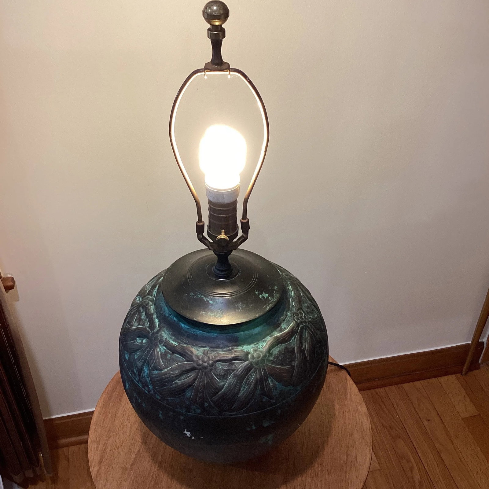 Vintage Late 20th Century Wildwood Table Lamp - 2