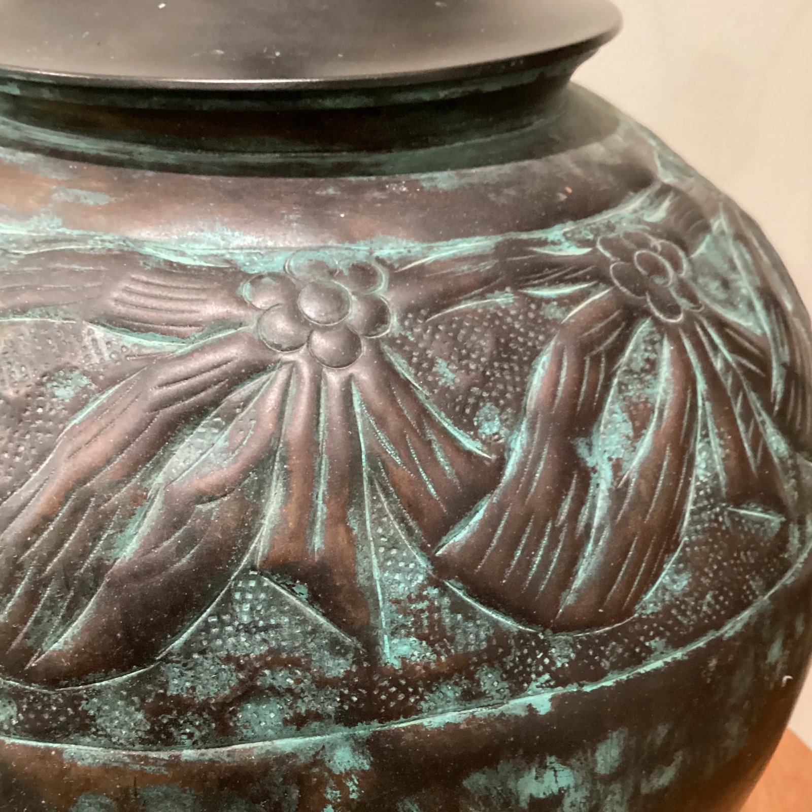 Vintage Late 20th Century Wildwood Table Lamp - 5
