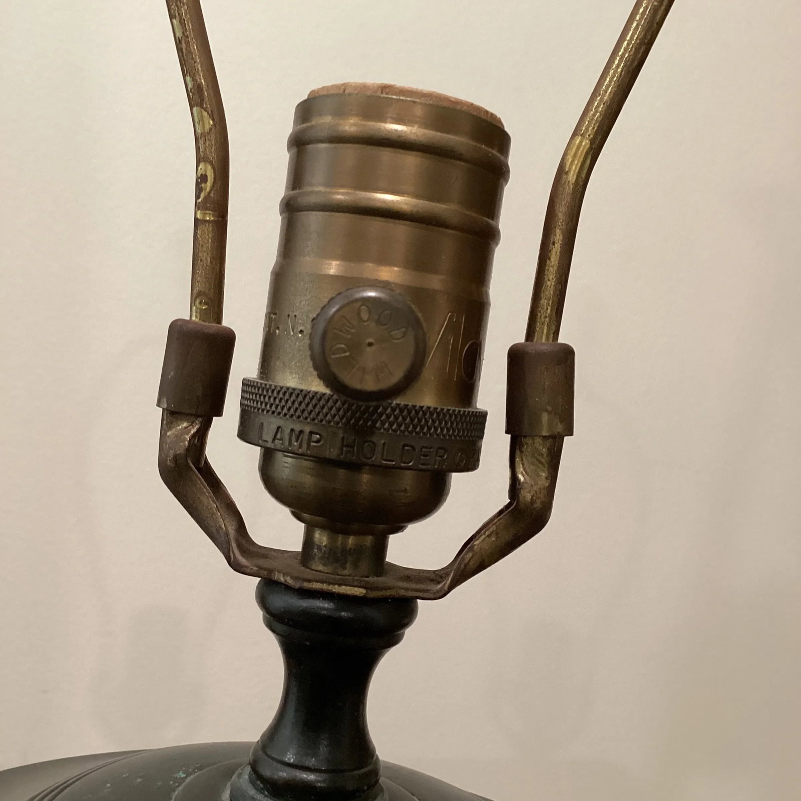 Vintage Late 20th Century Wildwood Table Lamp - 8