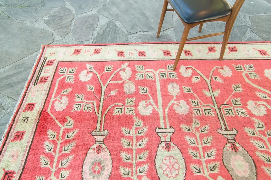 1930s Vintage Pictorial Khotan Samarkand Rug- 4'10'' * 7'10'' - 5