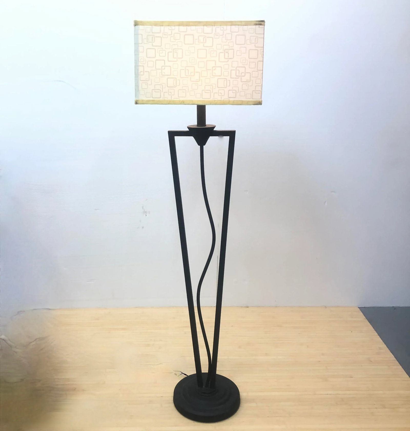 Vintage Squiggle Iron Floor Lamp - 7