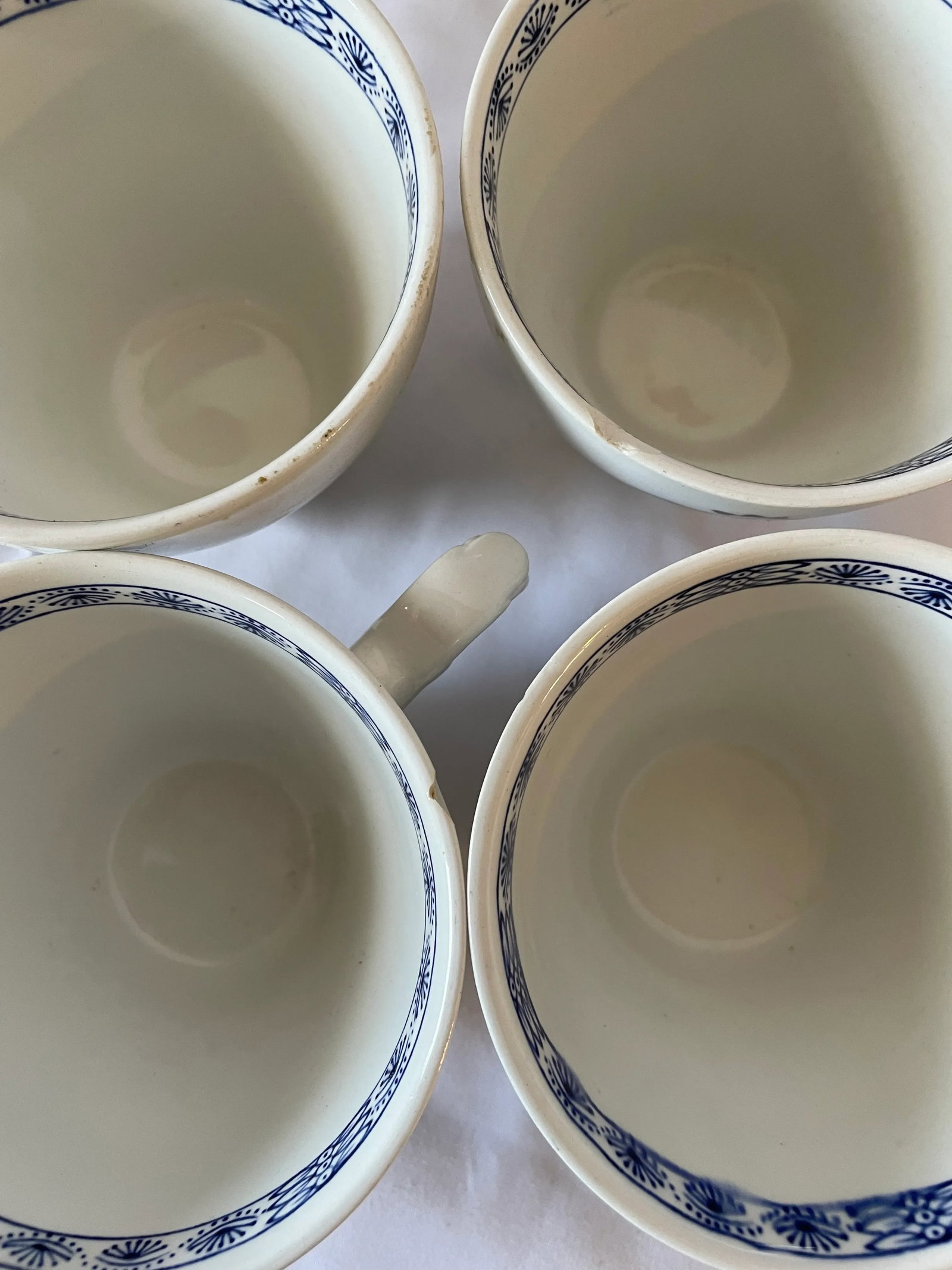 Vintage J & G Meakin Classic White Blue Nordic Dinner Pieces- 24 Pieces - 12