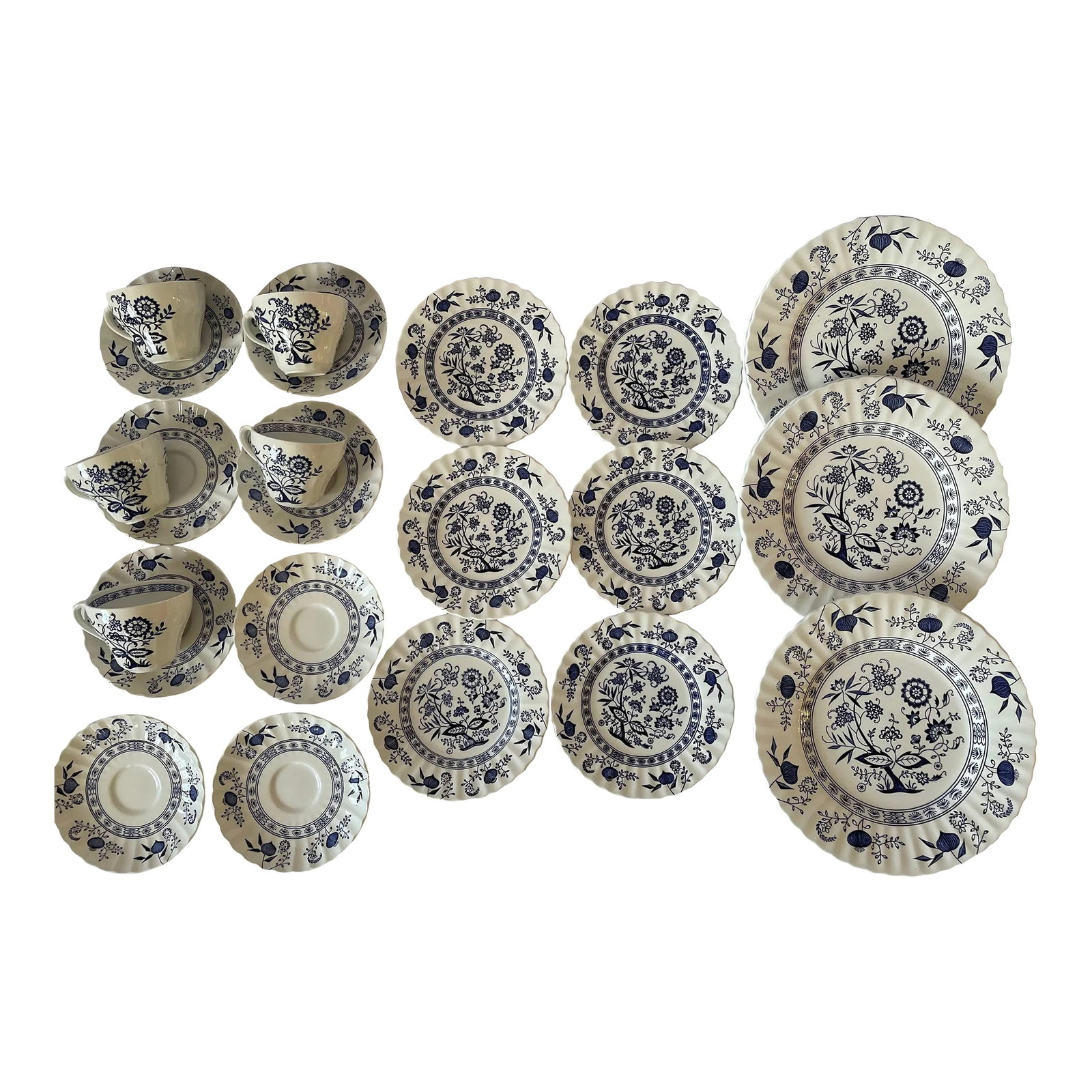 Vintage J & G Meakin Classic White Blue Nordic Dinner Pieces- 24 Pieces: This Item is Rare and we have a 25 pcs collection that includes; Dinner Plates (6), Teacups (5) Teacup saucers (8), and Dessert plates (6). This is a beautiful Nordic J & G Meakin Blue Onion design