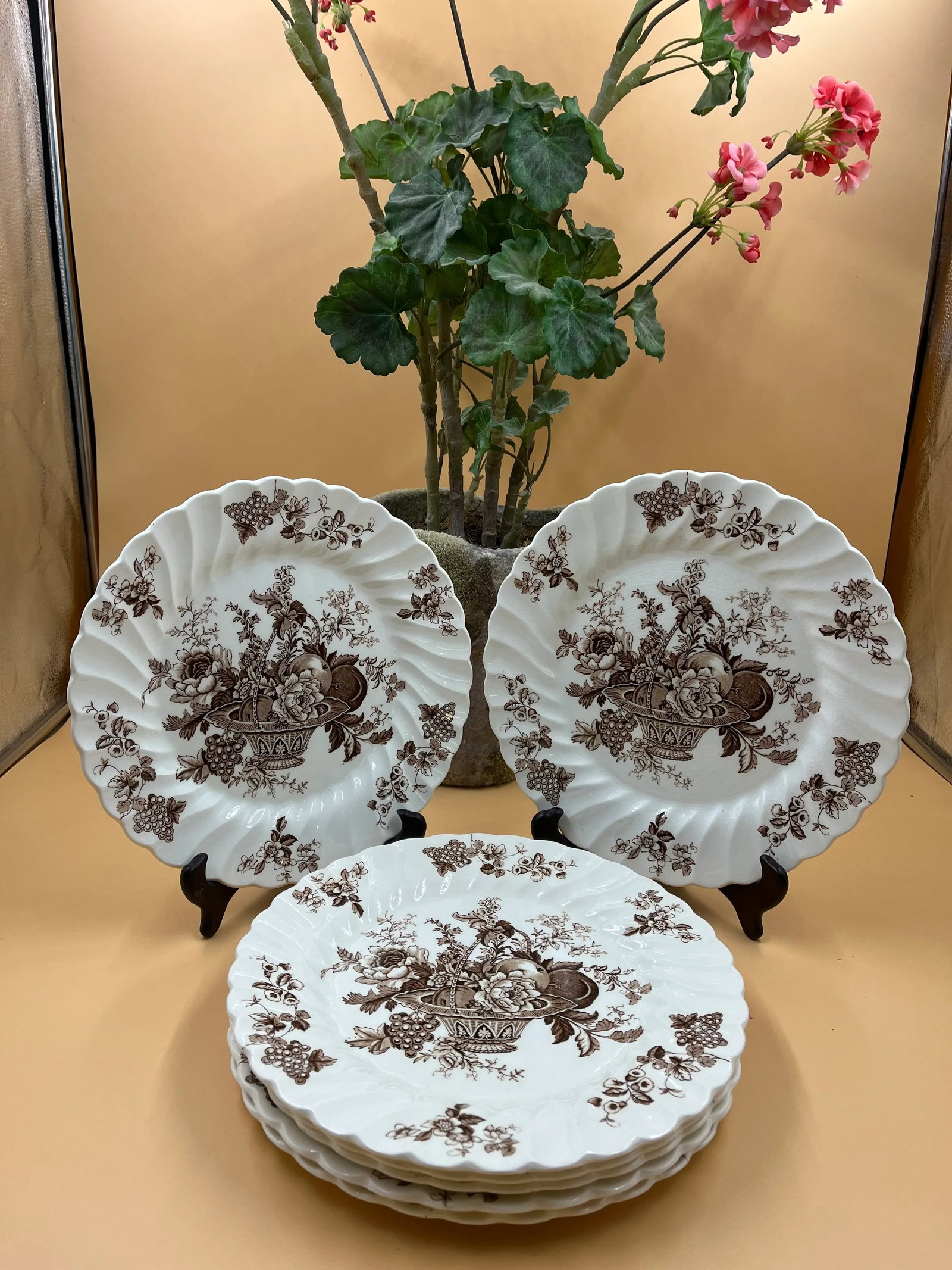 Early 20th Century English Staffordshire Dinner Plates- Set of 7 - 7