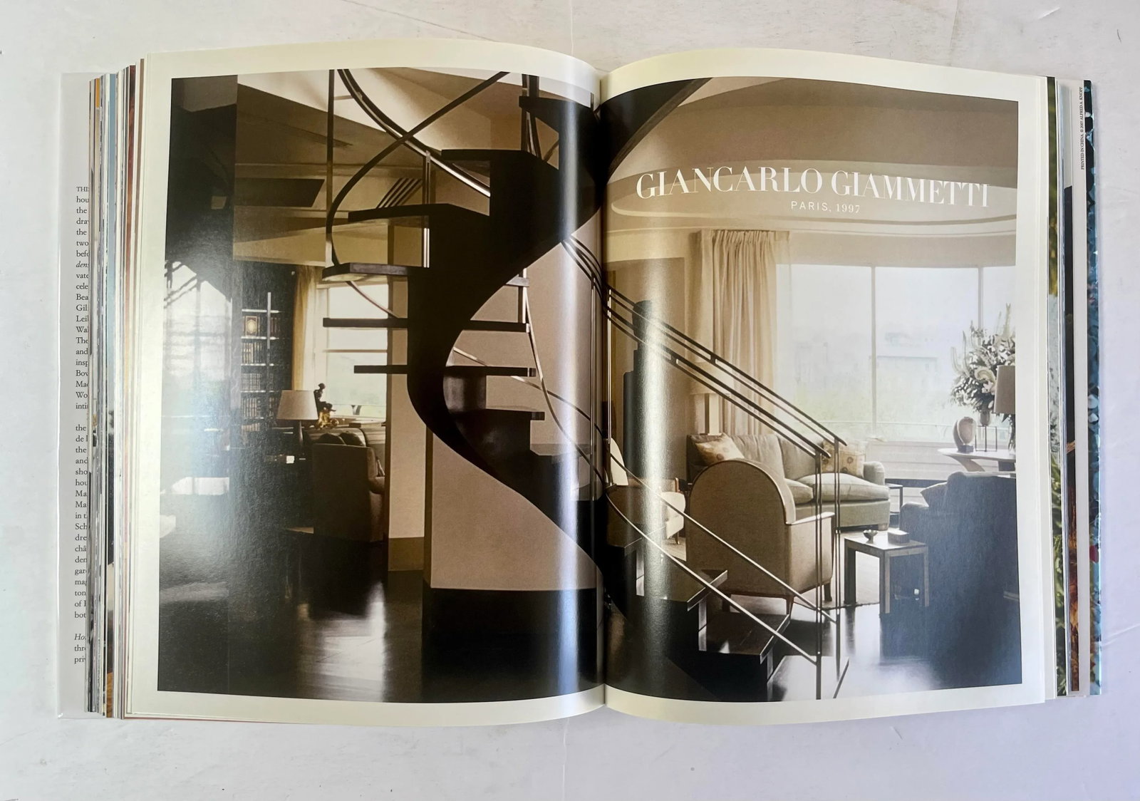 2010 Vogue Living: Houses, Gardens, People Book by Knopf, 6th Printing - 7