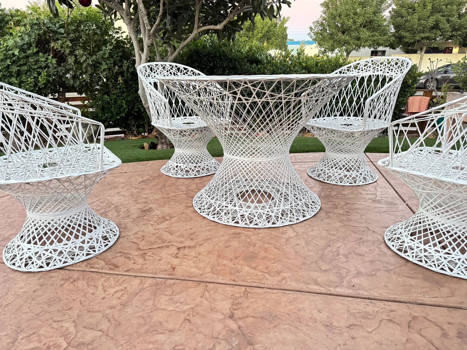 1960's Russell Woodard Spun Fiberglass Dining Set - 3