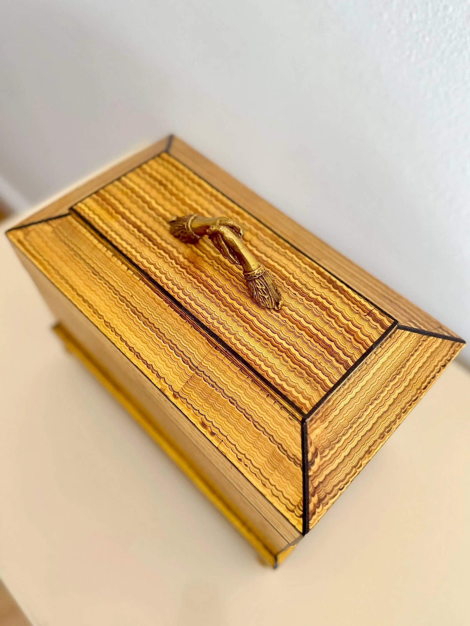 1980s Maitland Smith Humidor With Cedar and Humidity Control - 4