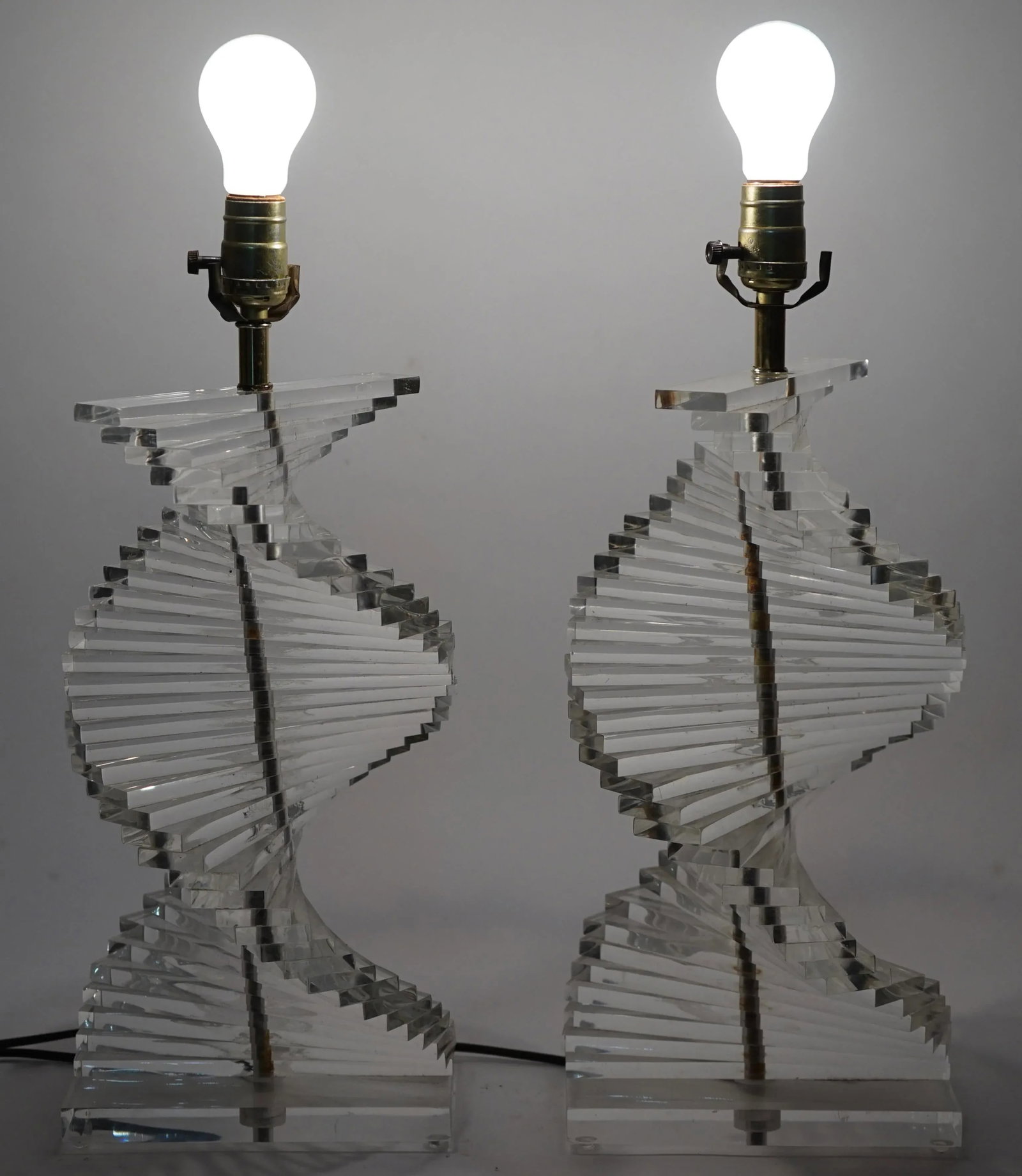 1970s Hollywood Regency Stacked Lucite Table Lamps - a Pair - 7