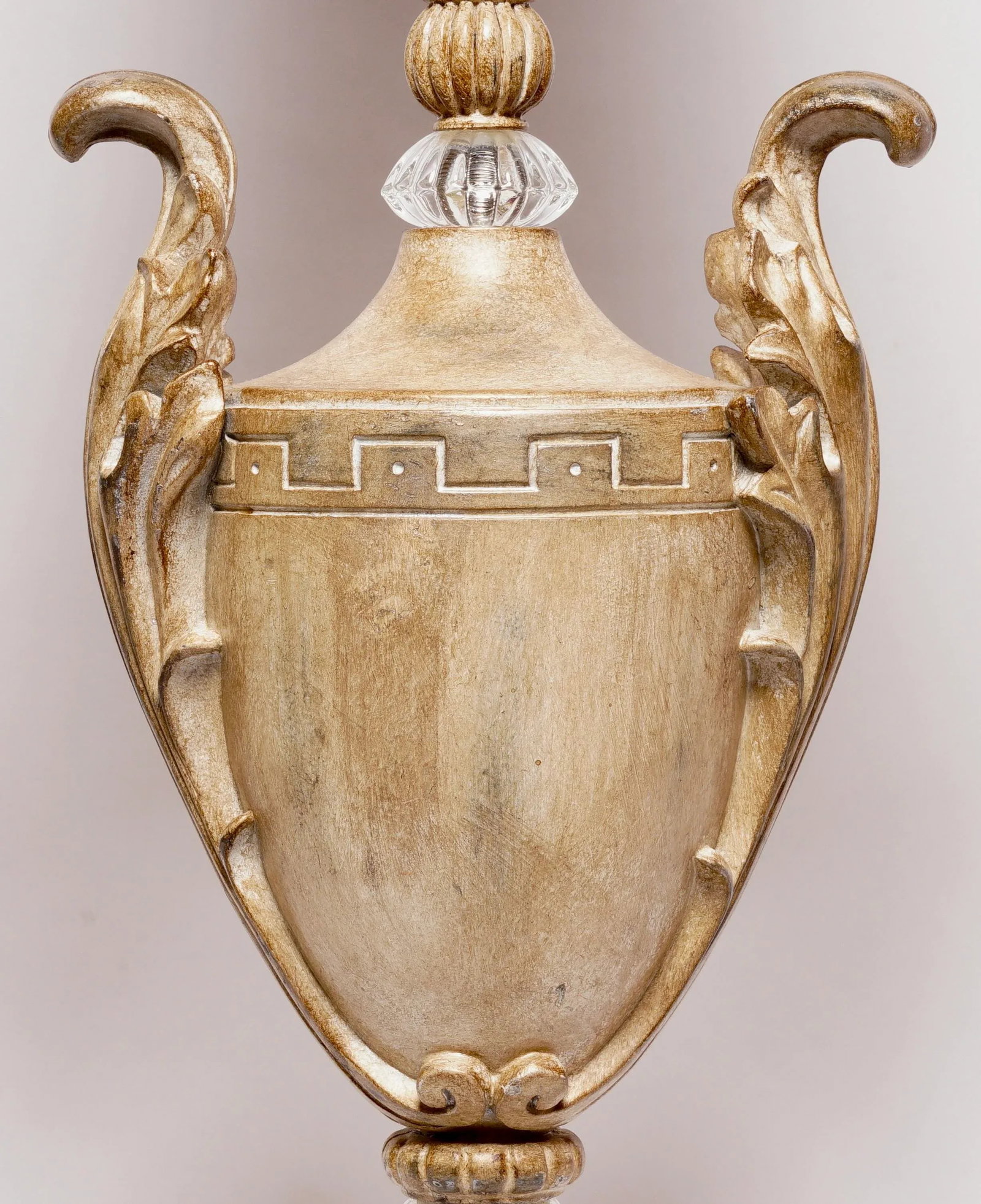Late 20th Century French Urn and Lucite Table Lamp - 7