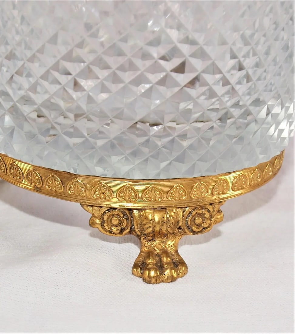 1960s French Ormolu Dore Bronze Cut Crystal Gilt Paw Feet Centerpiece Bowl - 3