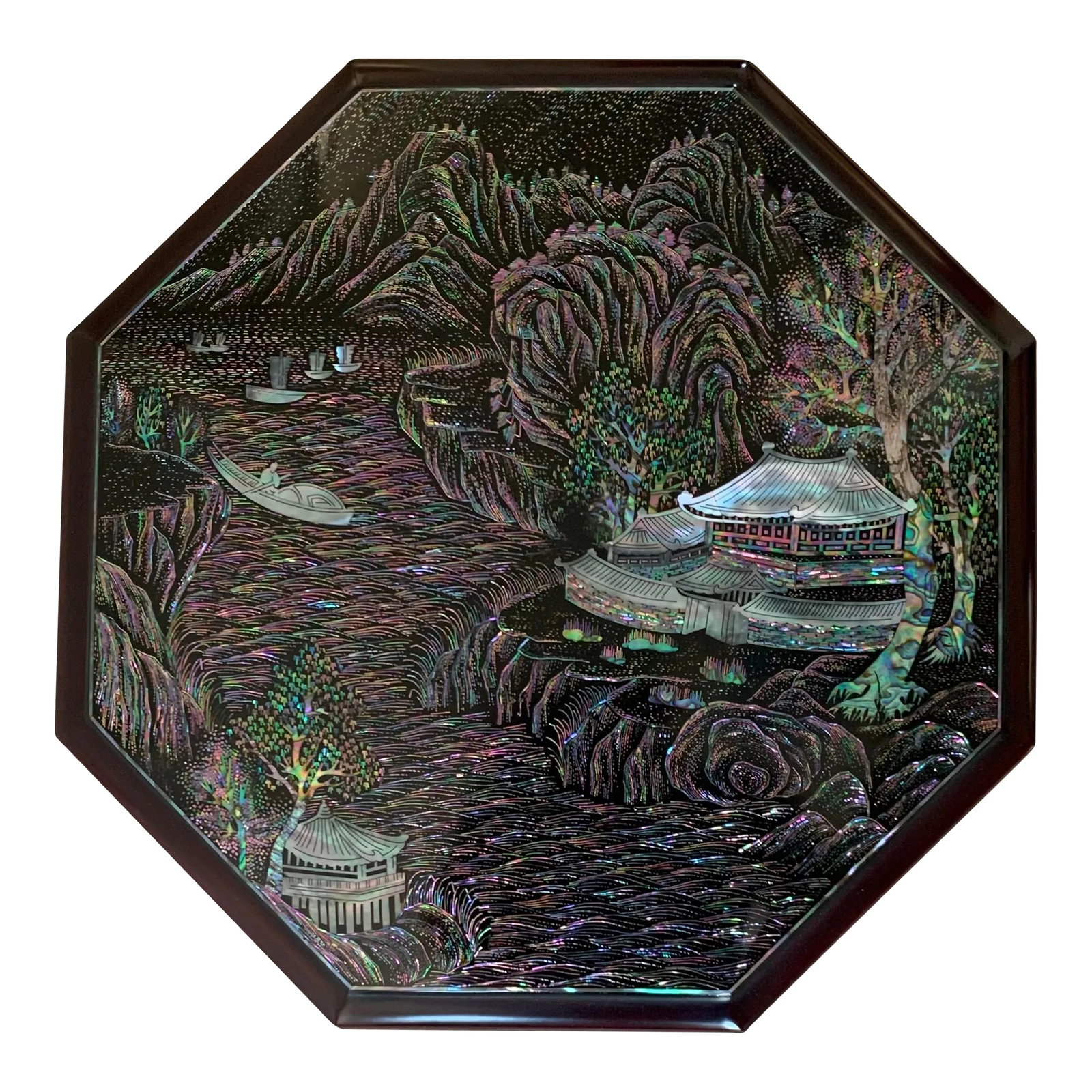 Vintage Octagon Bento Box: Black Lacquer and inlay Korean wood octagonal bento box Condition: Alterations: Original Condition Unaltered Imperfections: Some Imperfections Condition Notes: Like new Origin: China Materials &