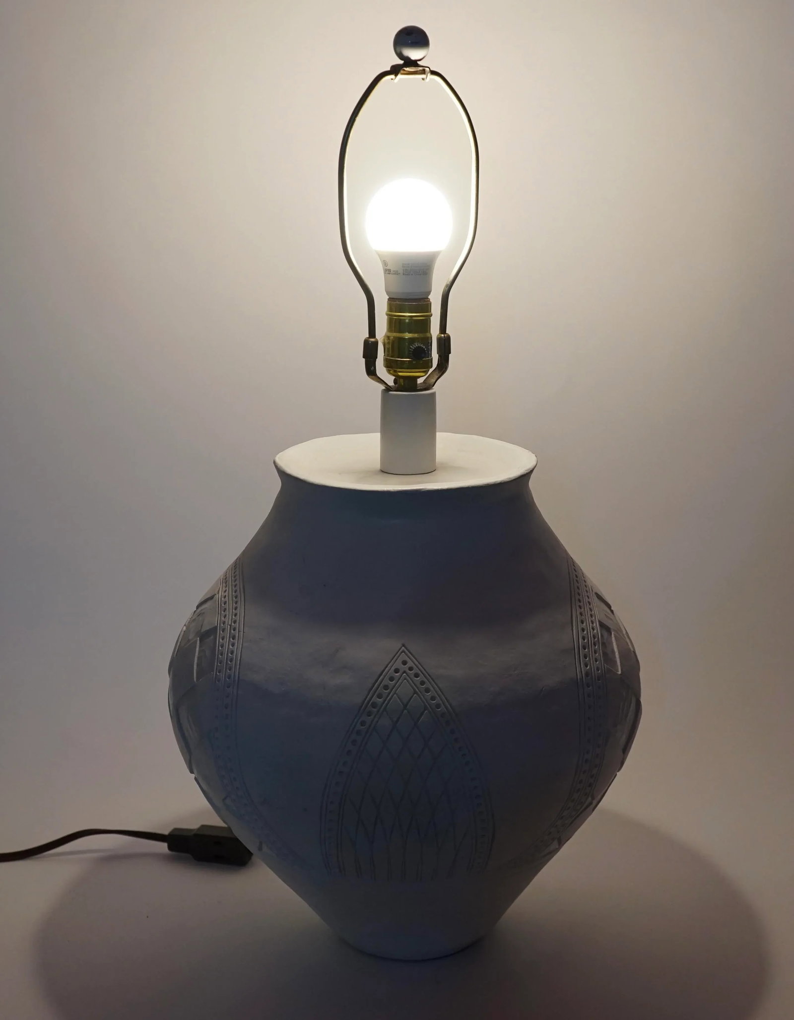 1980s Ceramic Tribal Design Table Lamp by Casual Lamps of California - 6
