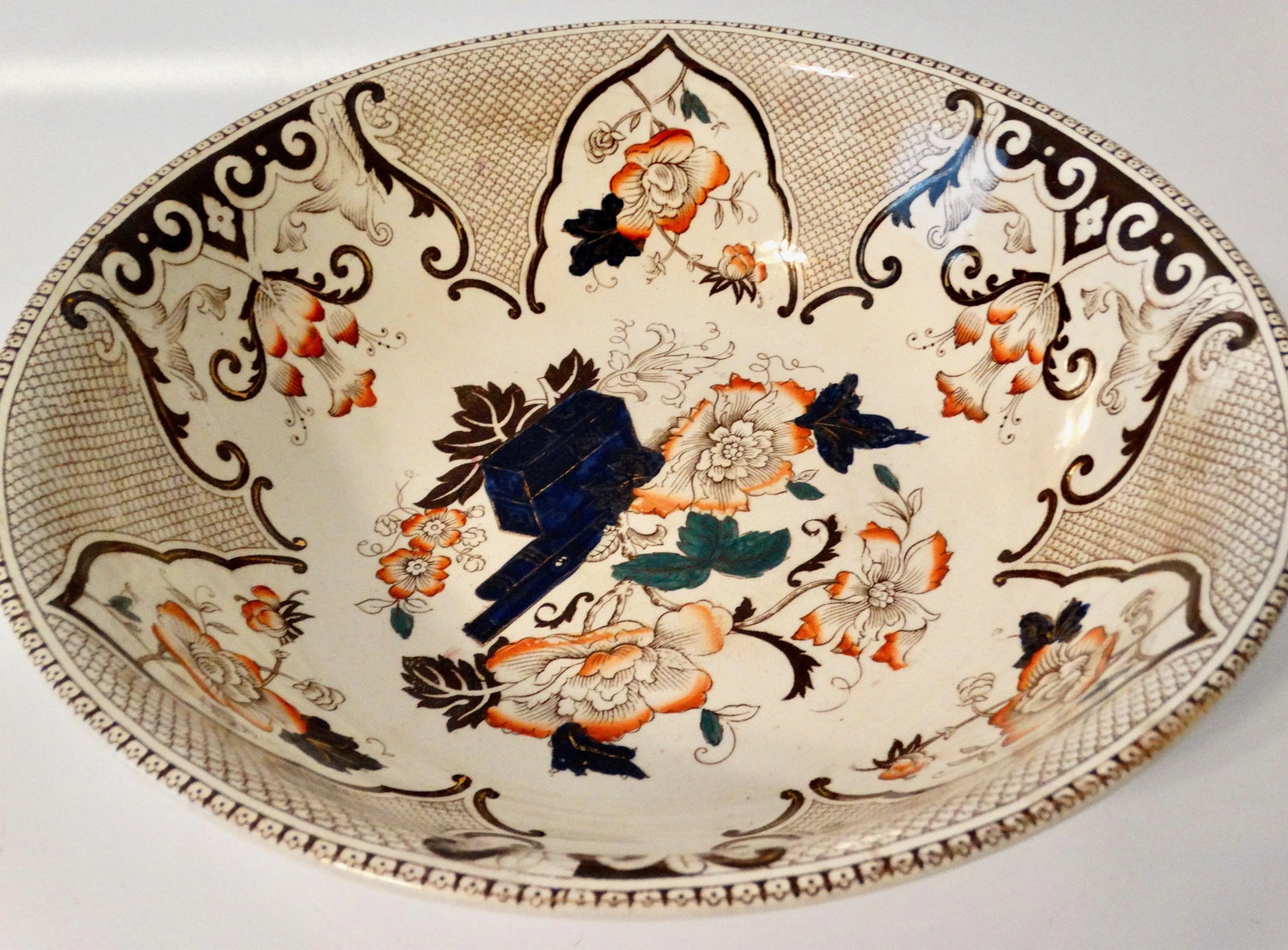 19th-Century English Imari Style Bowl 14.75" Diameter - 10
