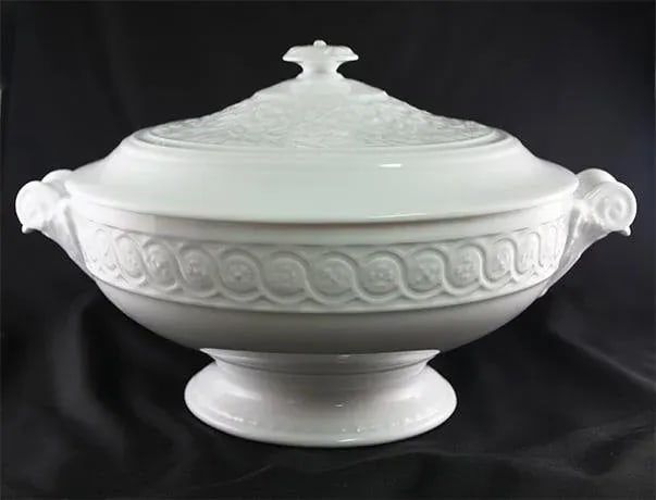 Bernardaud Louvre Soup Tureen - 2