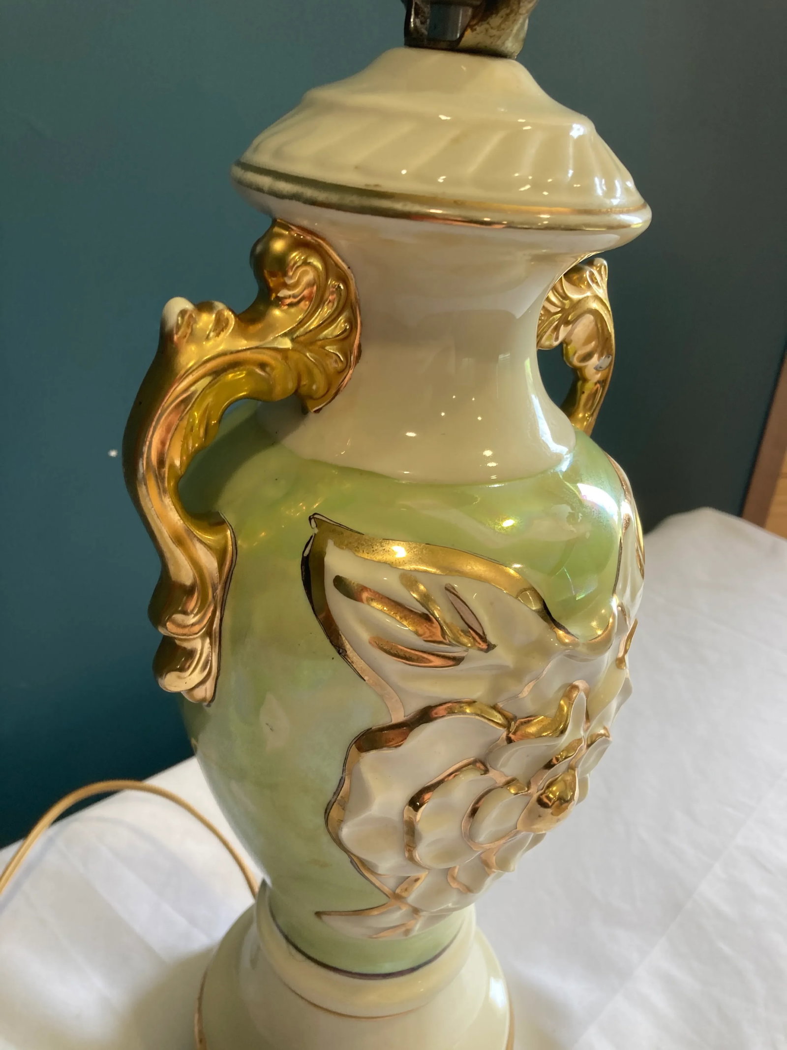 1940's Hand Painted Green & Gold Urn Lamp - 3