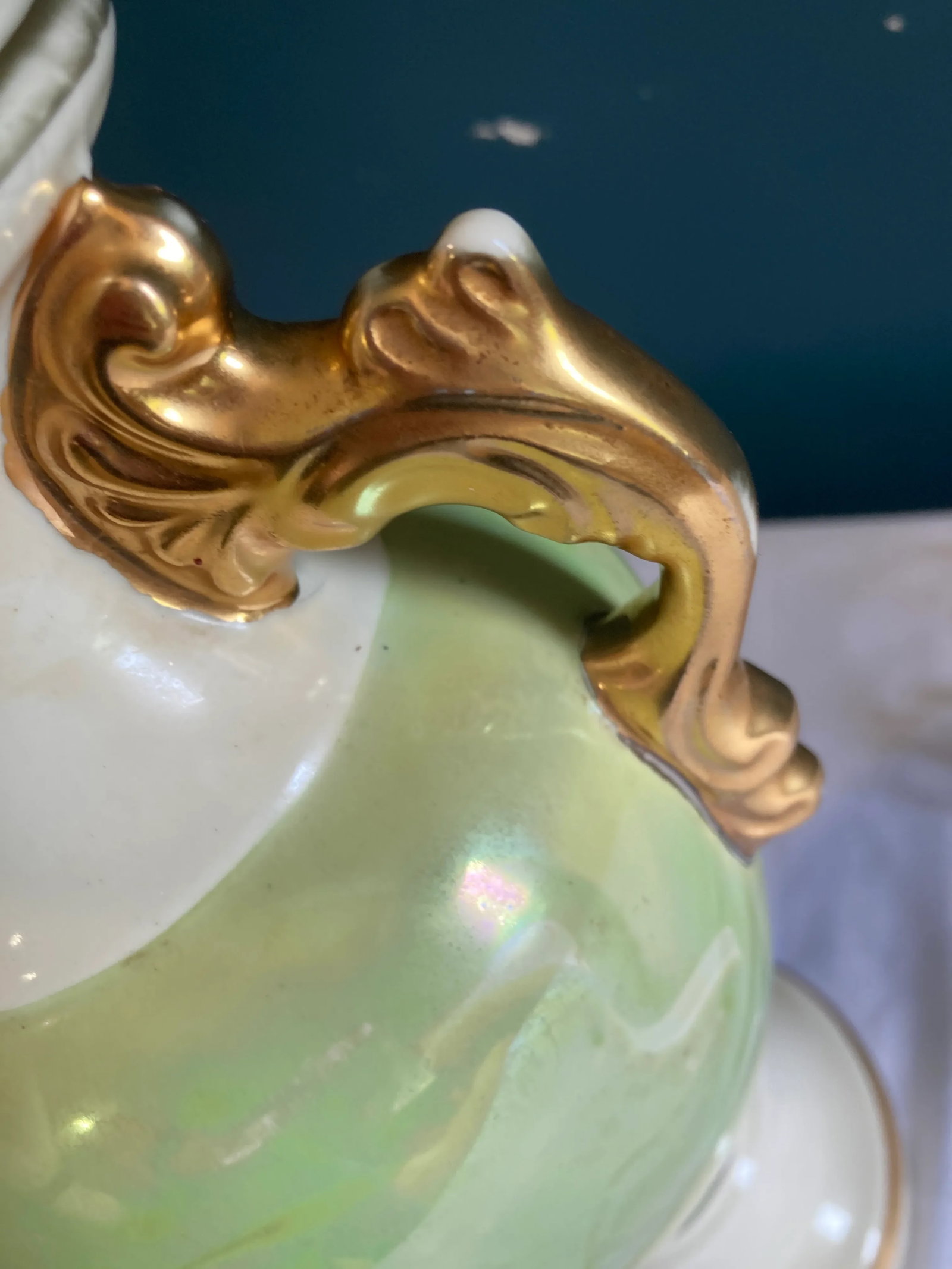 1940's Hand Painted Green & Gold Urn Lamp - 8