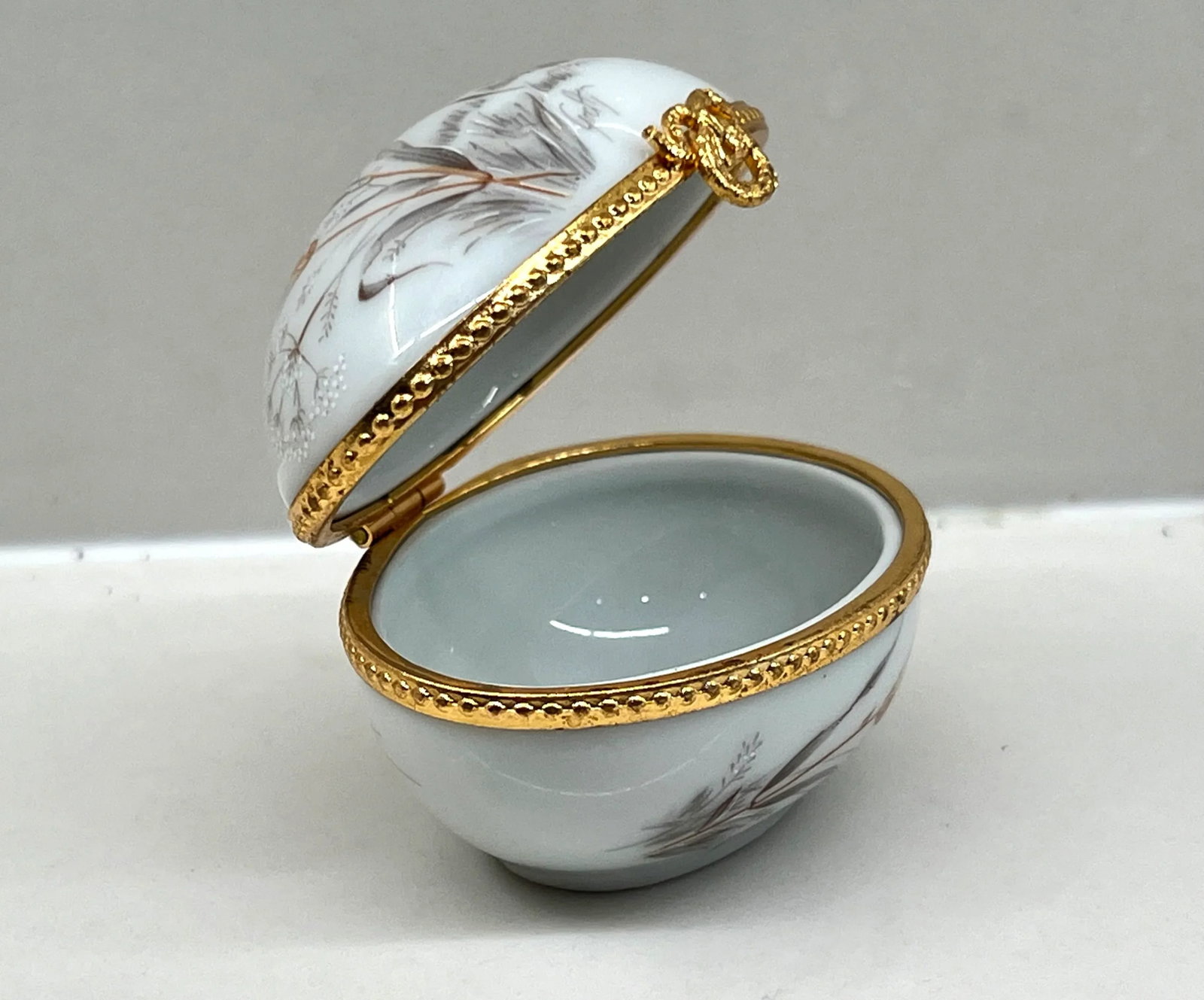 Early 20th Century Limoges Egg Shape Box - 8