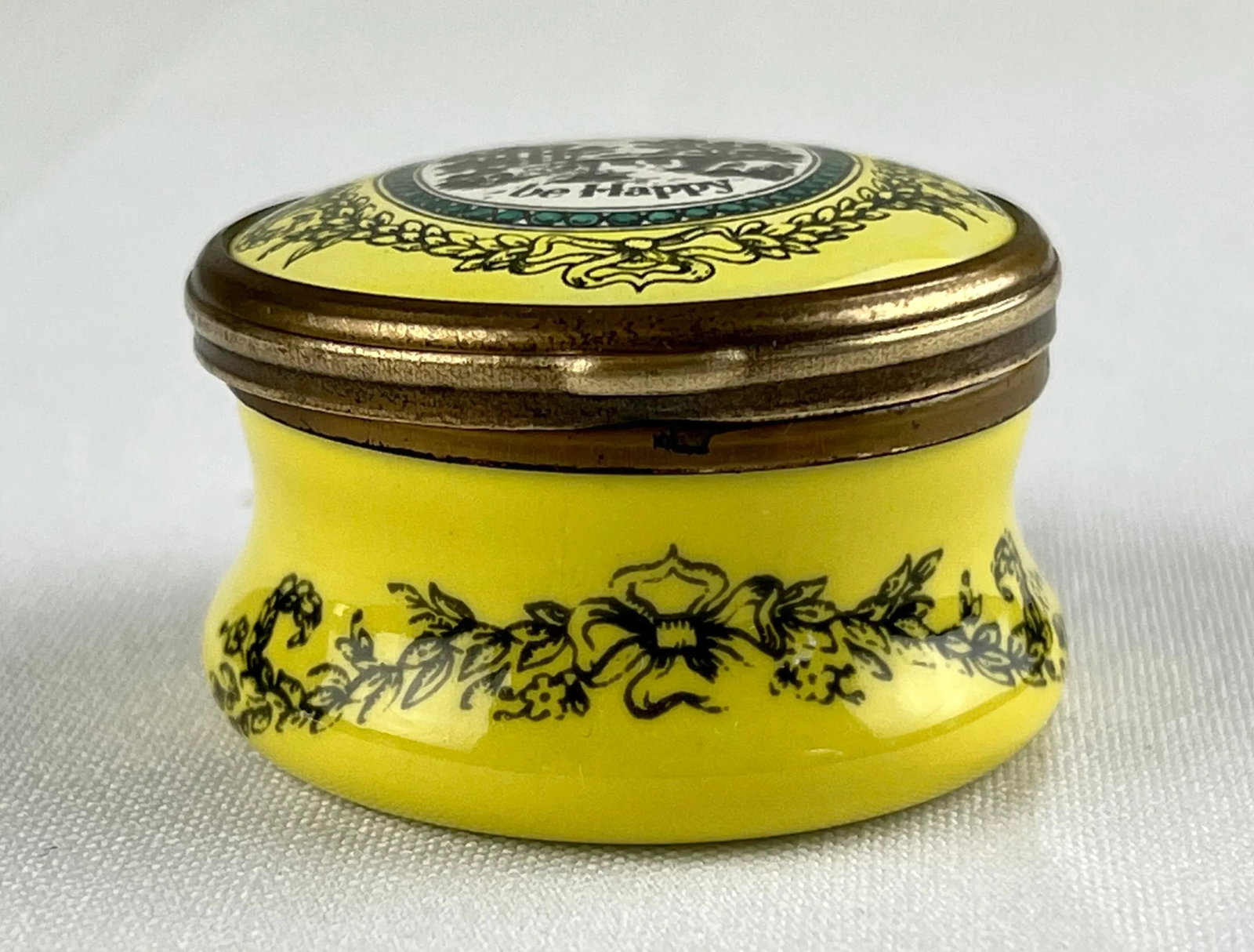 18th Century English Bilston and Battersea Enamel Box - 2
