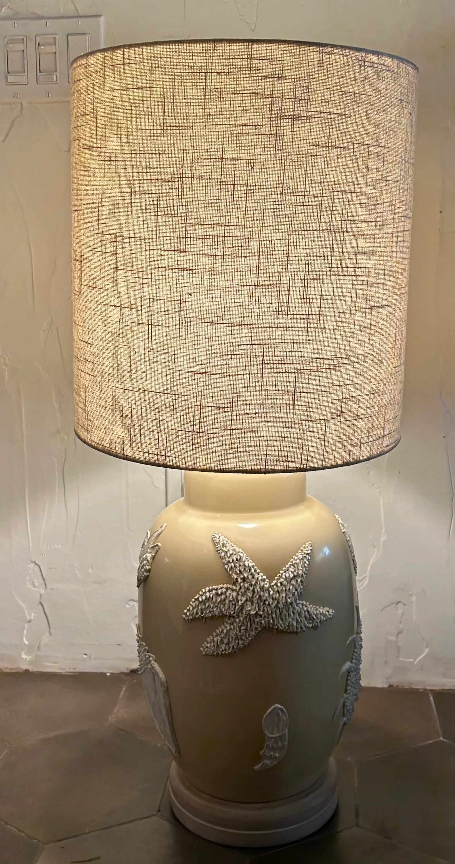 California Coastal Chic Seashell Encrusted Ginger Lamp - 4