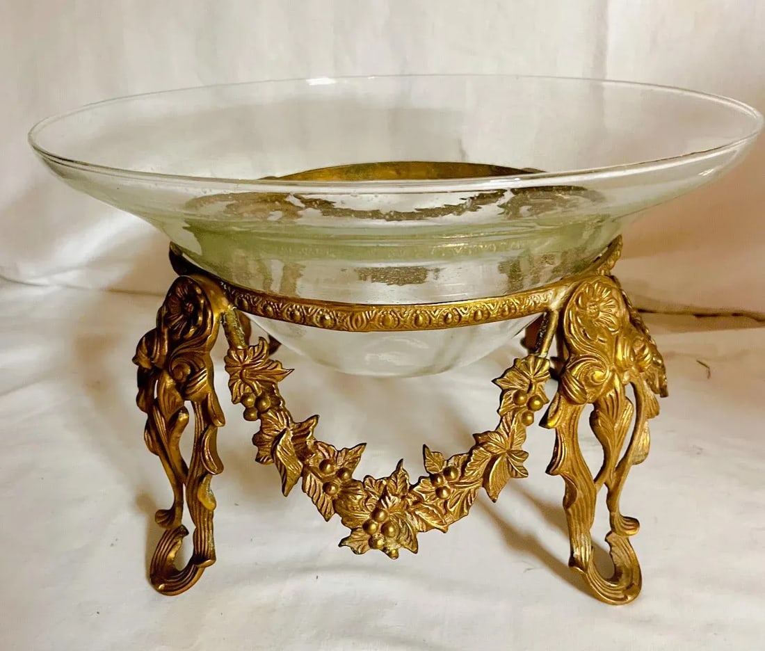 Vintage Large Art Glass Bowl Tazza Centerpiece Bowl in Brass Stand - 5