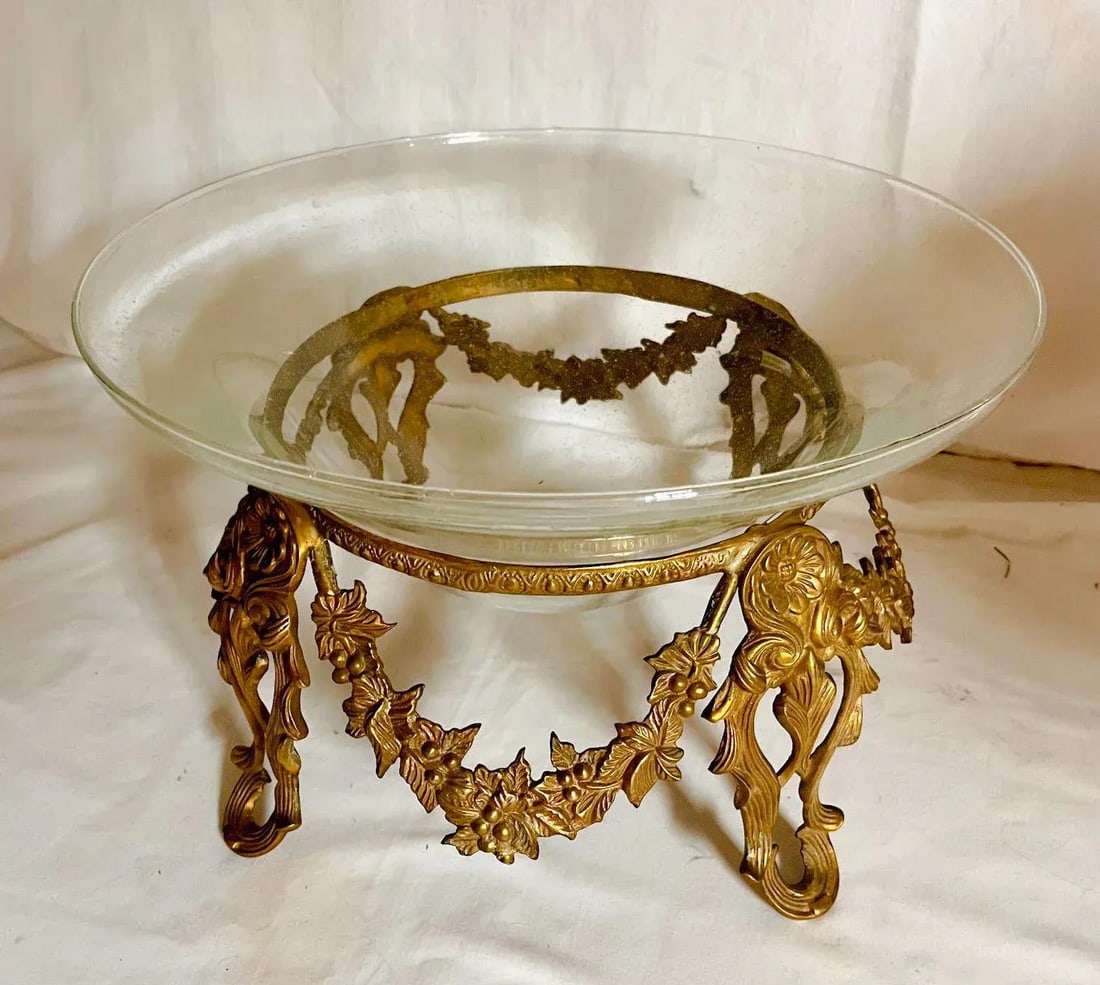 Vintage Large Art Glass Bowl Tazza Centerpiece Bowl in Brass Stand - 8
