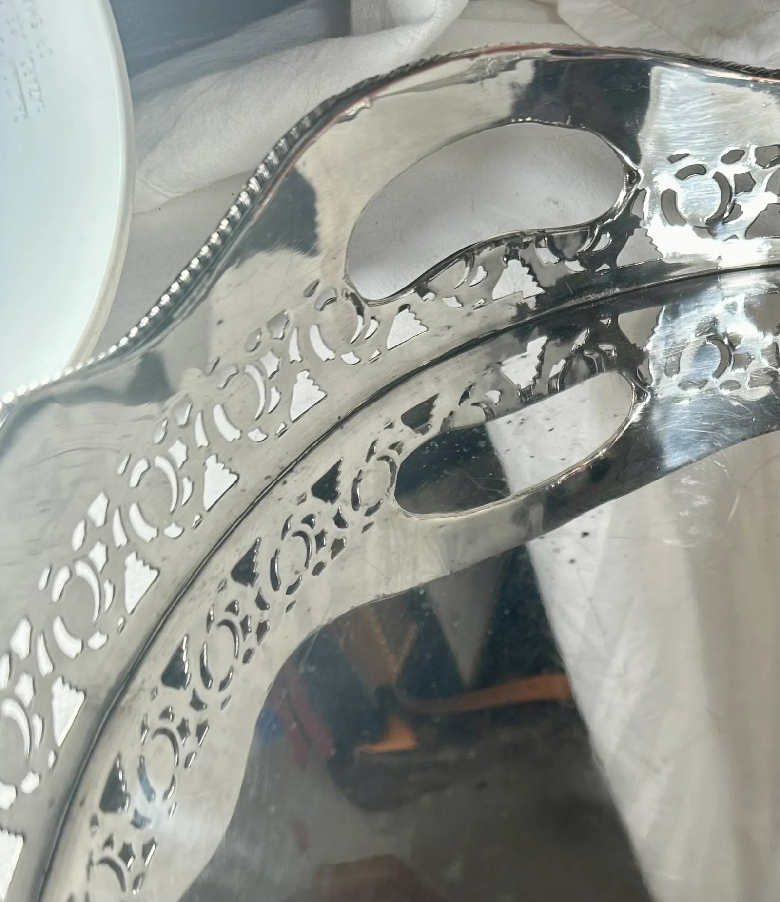Large Oval Edwardian Gallery Butler Tray Hallmarked Silver Plate. - 3