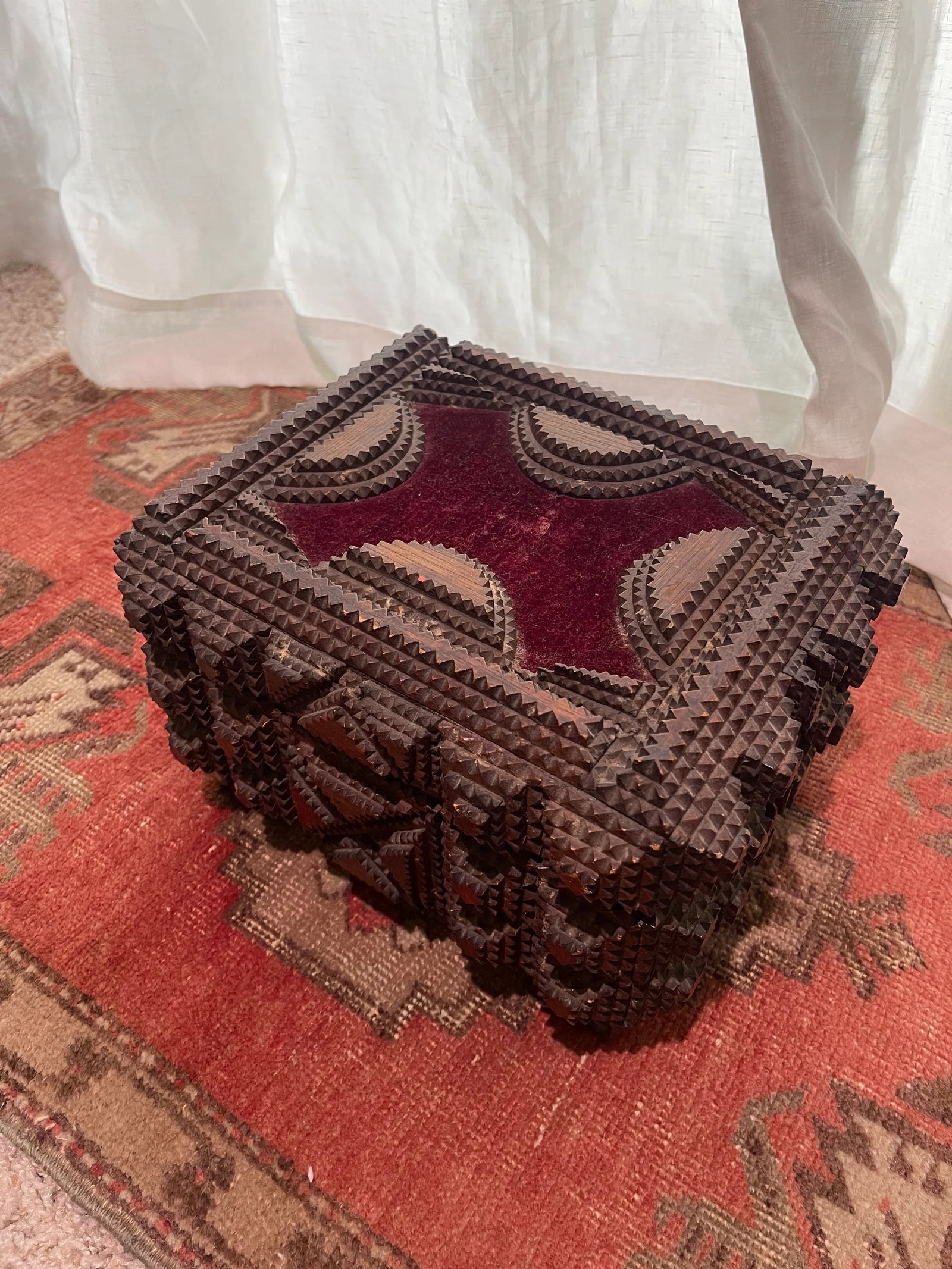 Vintage 1930's Tramp Box - 3