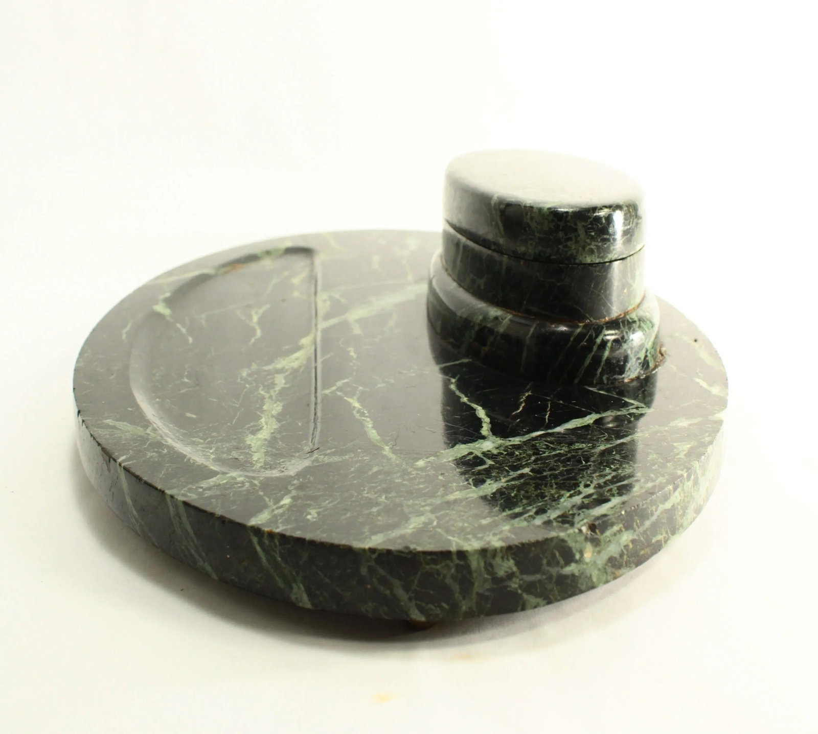 1900's Art Deco Oval Desk Inkwell Black Marble with Green Strikes - 3