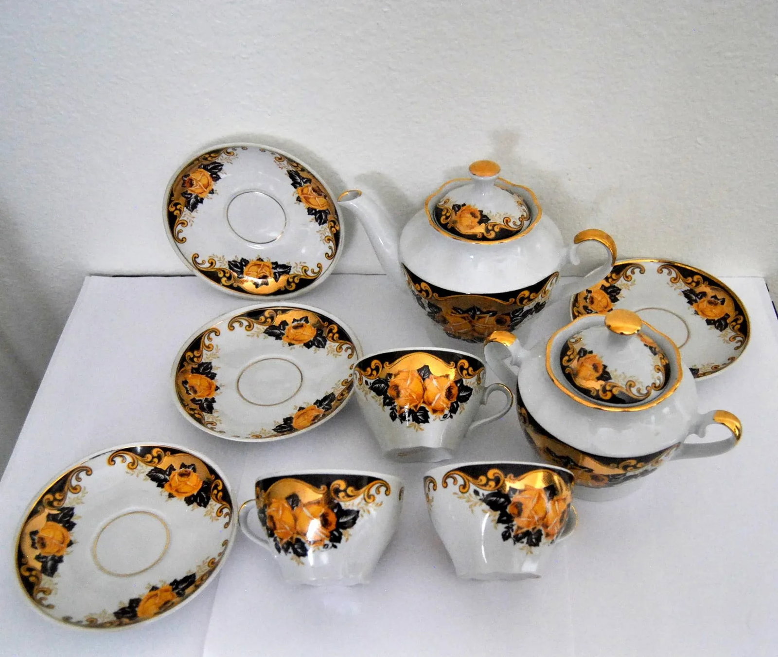 Napoleon III-Style Porcelain Tea Set With Gilded Roses From Peterhof Palace-9 Pieces - 3