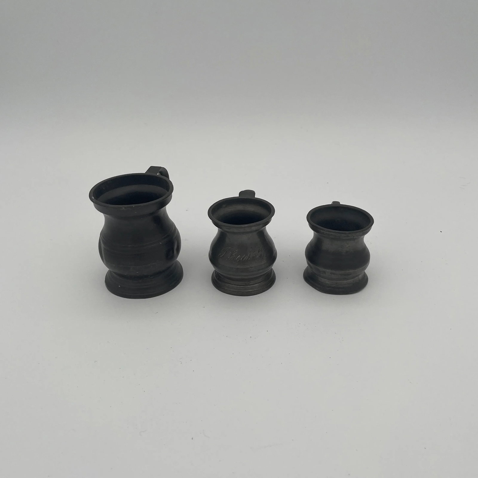 Mid 19th Century Early Pewter Graduated Measures - Set of 3 - 2