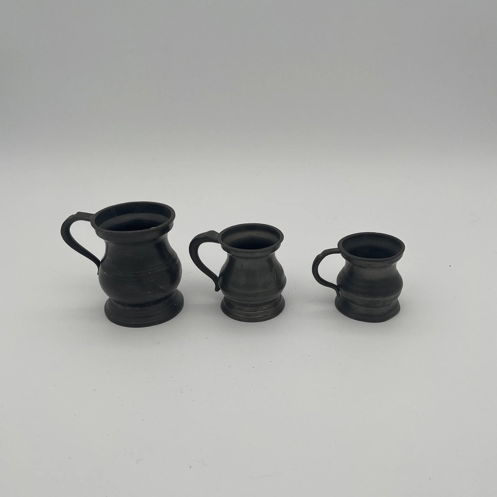 Mid 19th Century Early Pewter Graduated Measures - Set of 3 - 3