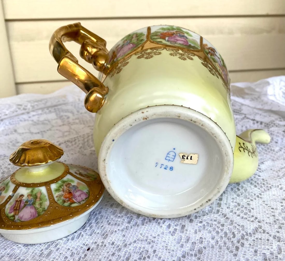 1950s Royal Vienna by Arnart "Love Story" Collection - Tea/Coffee Serving Set, Hand Painted, Courtin - 11