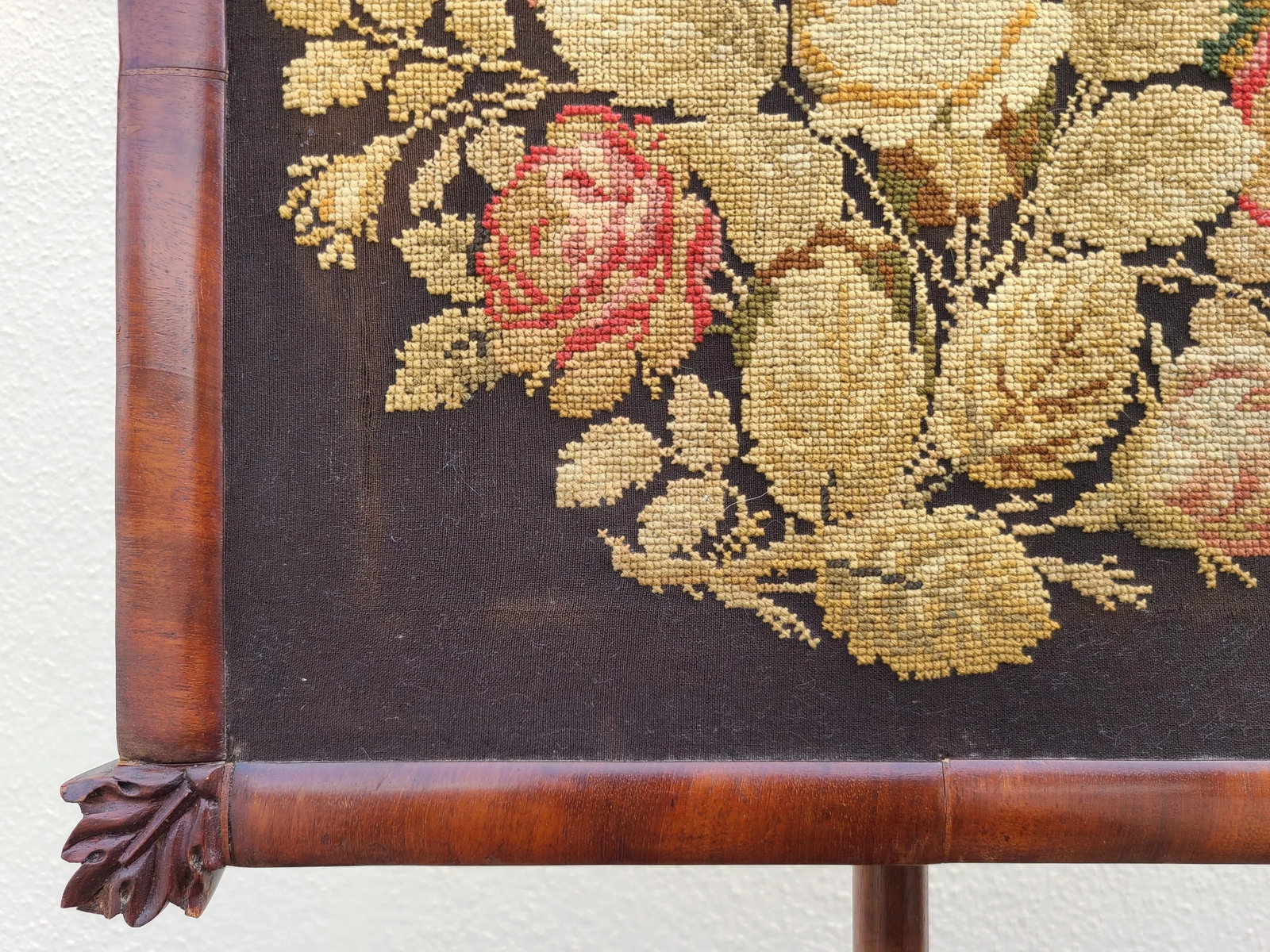 Antique Adjustable Wooden Needlepoint Decorative Fireplace Fire Screen - 9