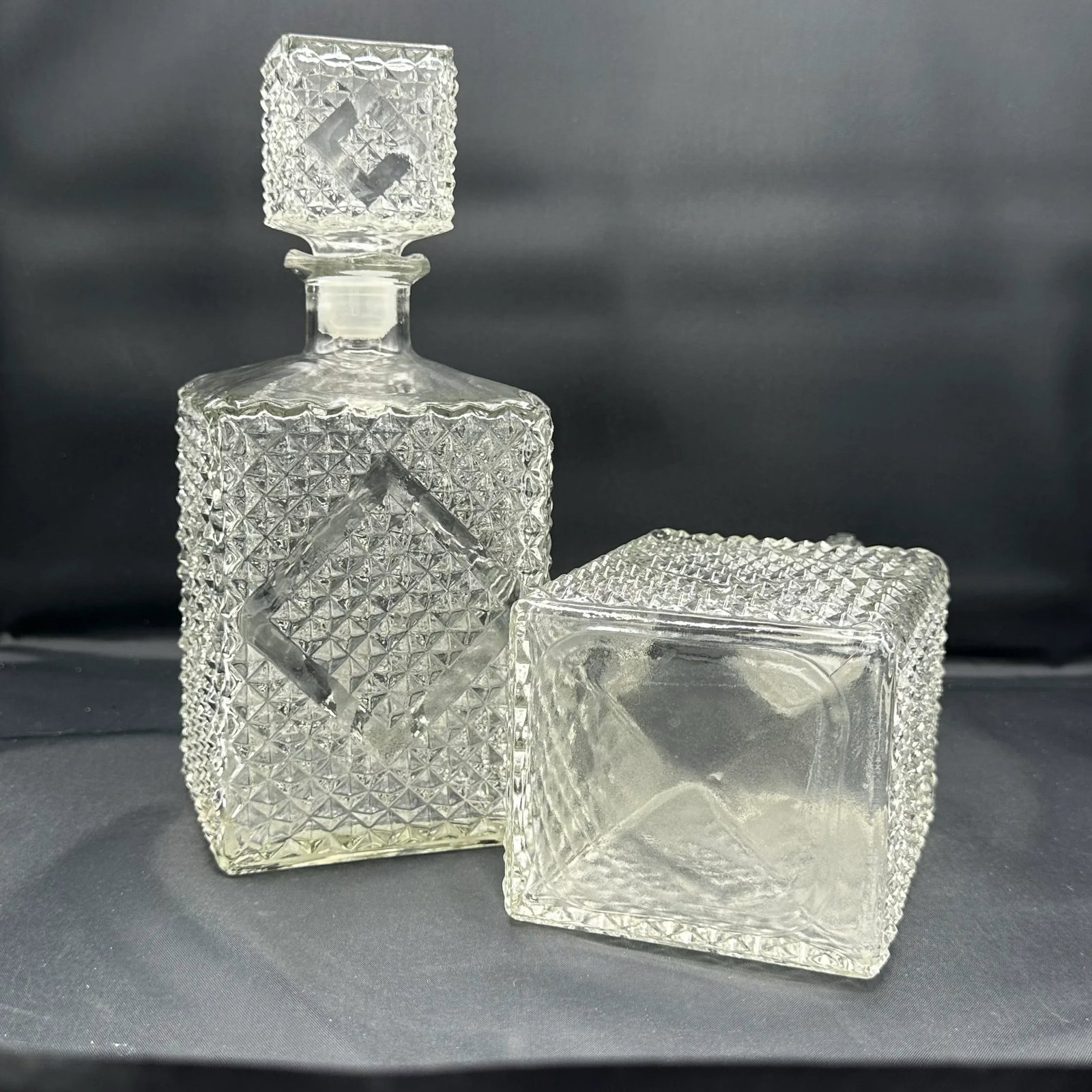 Vintage 1960s Diamond Accented Glass Decanters, Pair - 5