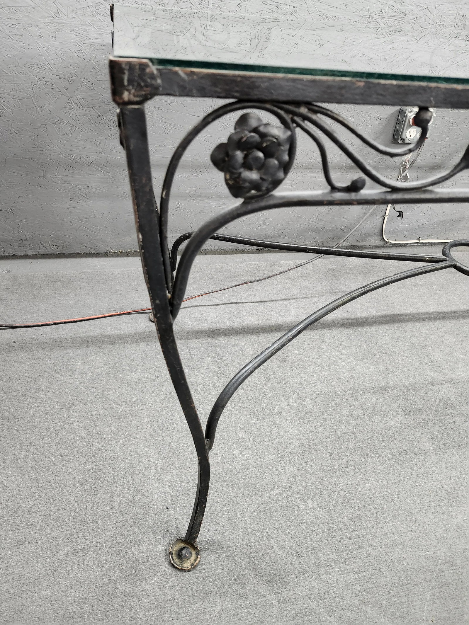 Vintage Wrought Iron Glass Top Salterini Dining Table, Attributed - 7