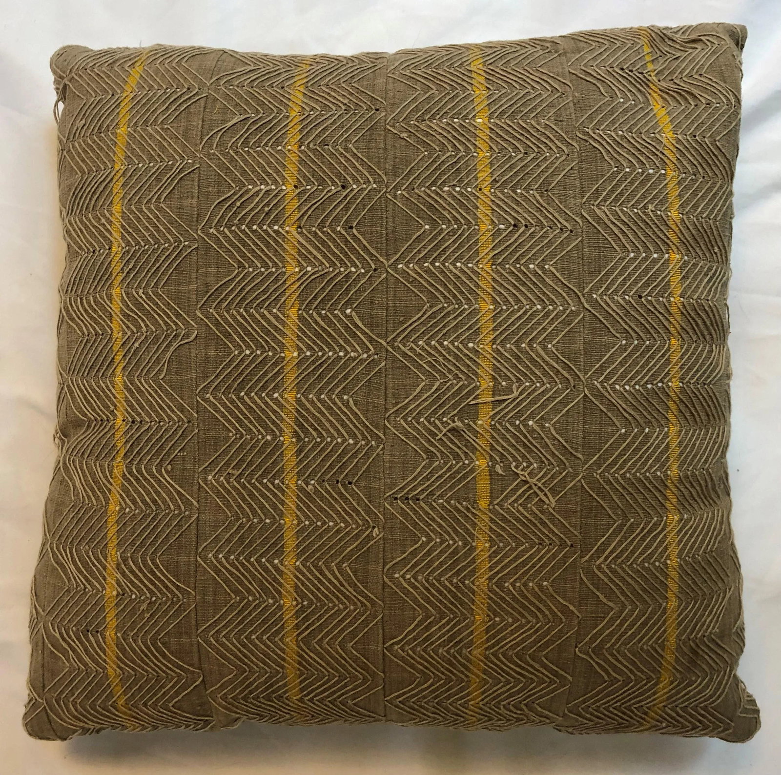 Beige Textured Pillows in Vintage African Textile, Pair - 2