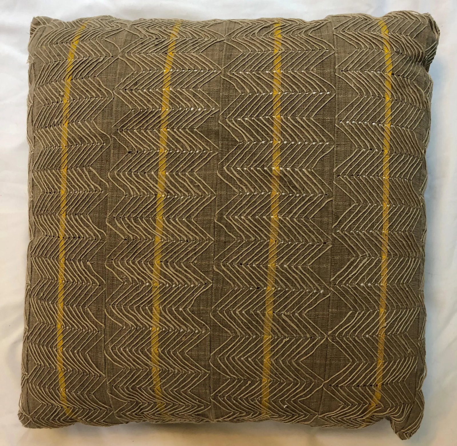 Beige Textured Pillows in Vintage African Textile, Pair - 4