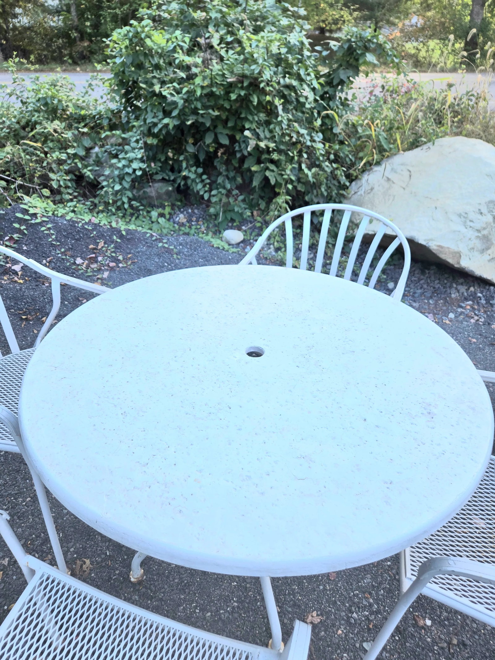 Vintage Woodard Wrought Iron Table and Chairs - 2