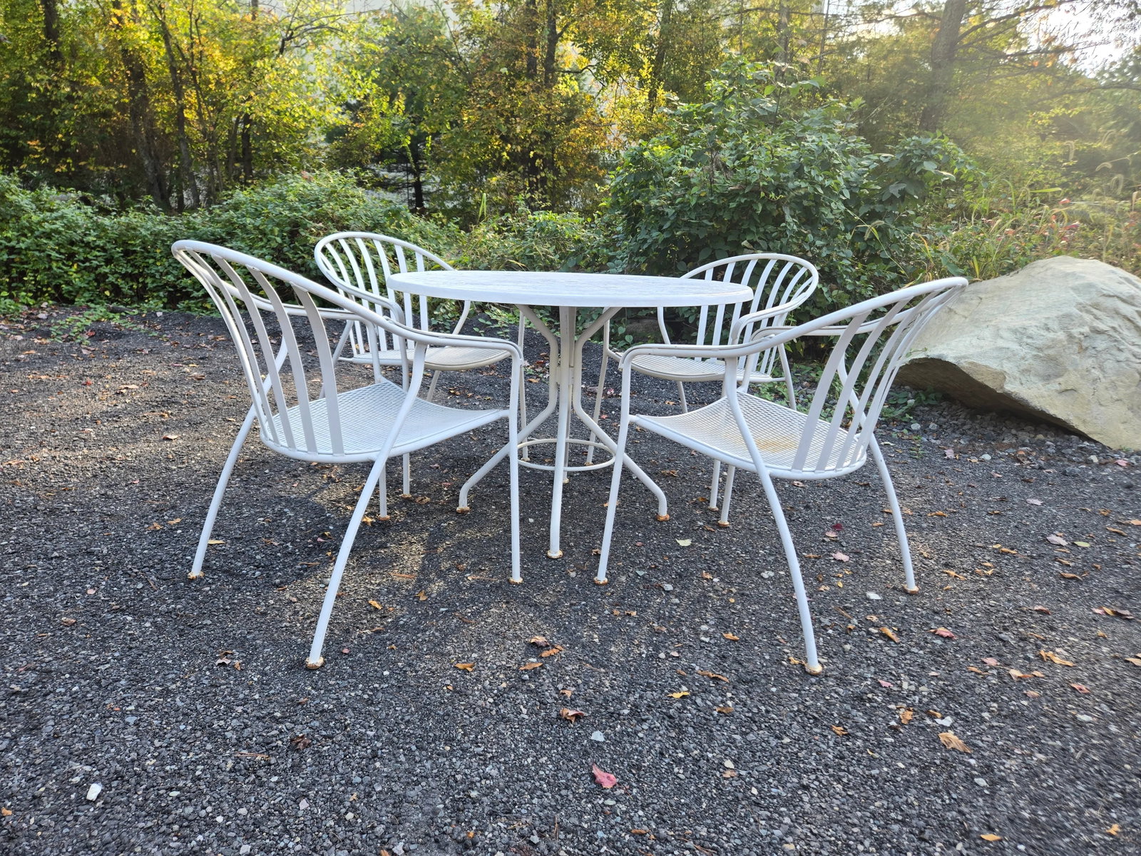 Vintage Woodard Wrought Iron Table and Chairs - 8
