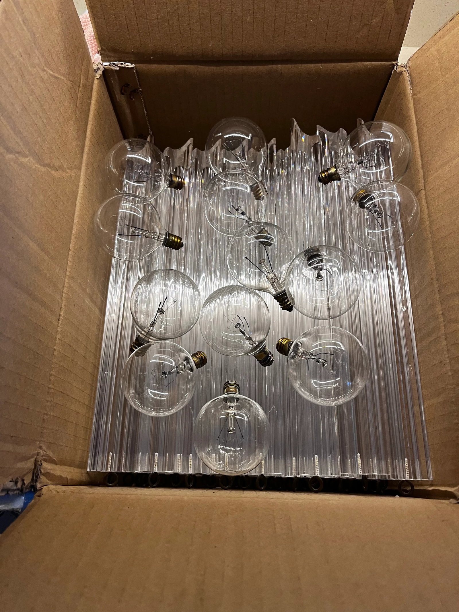 1950's Art Deco Lucite Chandelier - 6
