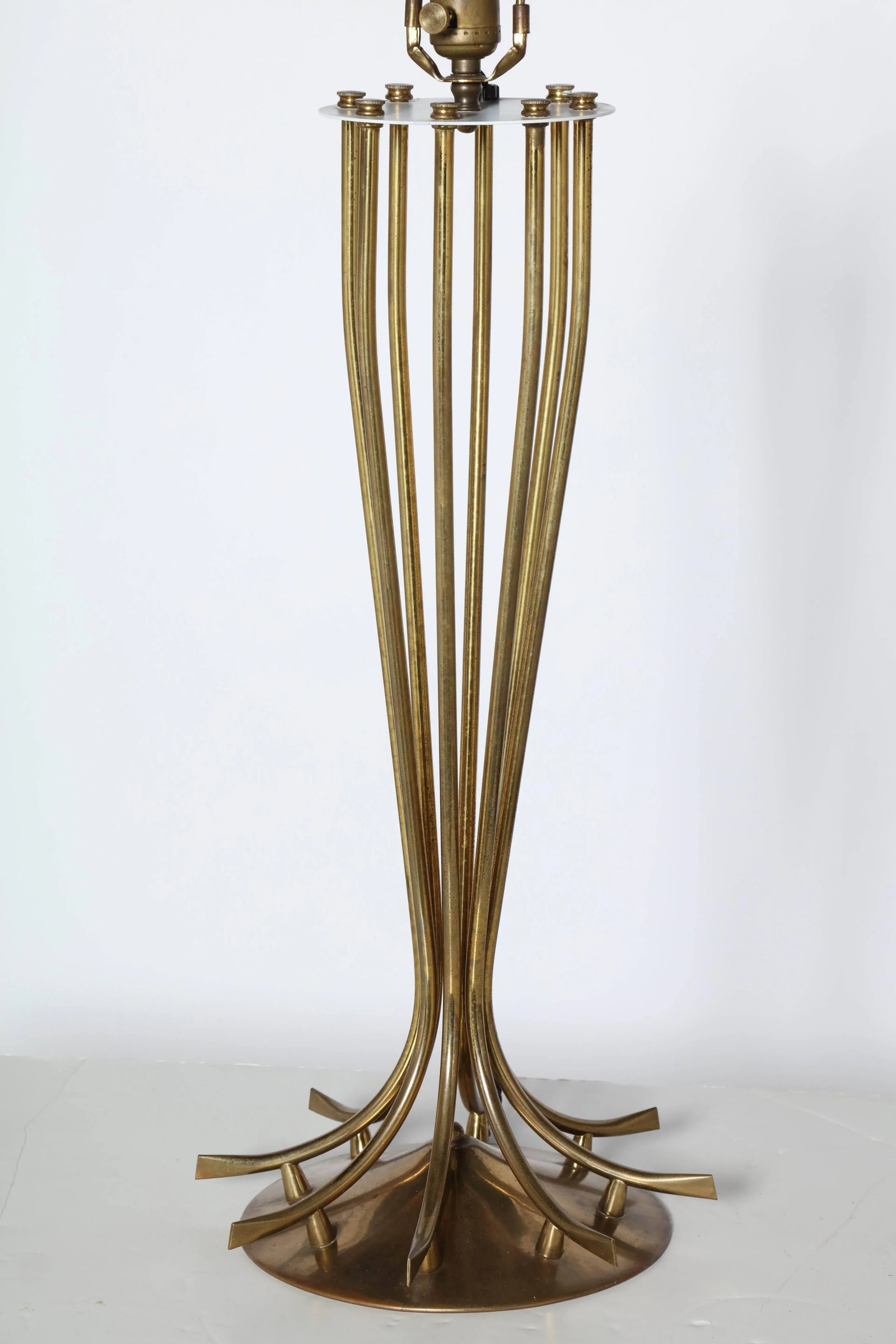 1950s Tall Millepatte Style Brass Table Lamp - 3