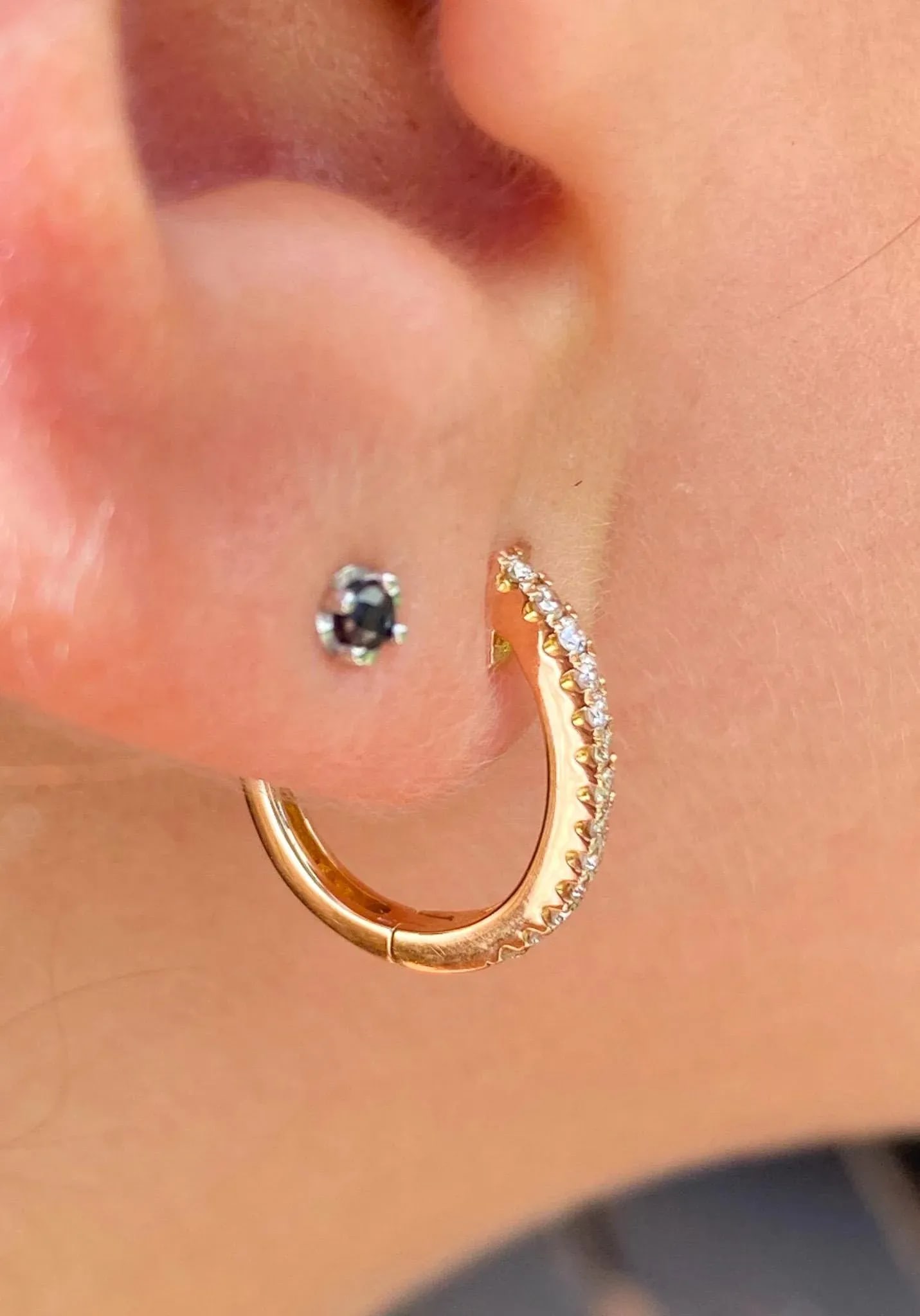 18k Rose Gold 1/3 Carat Huggie Hoop Earrings Latch Backs - 2 Pieces - 6
