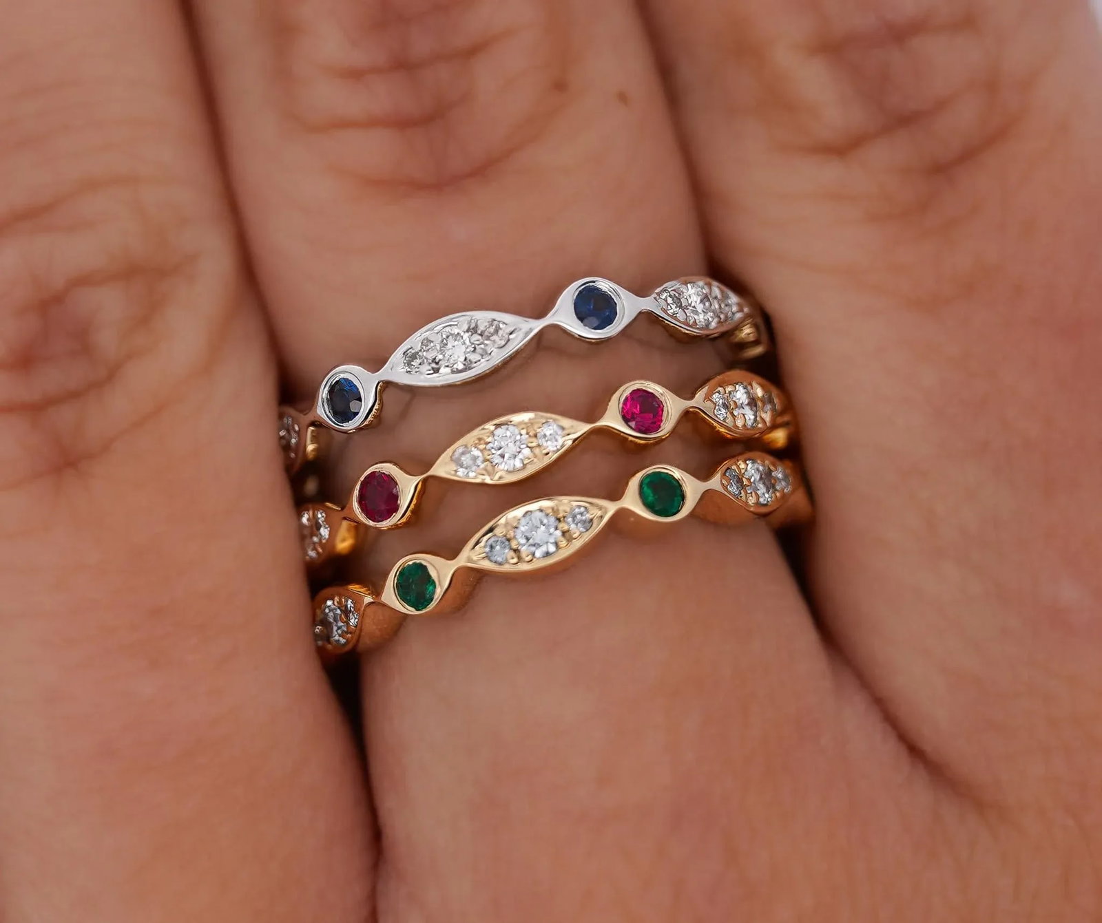 14k Gold Ruby and Diamond Bezel Stack Band 3mm Wavy Ring Size 7 - 6