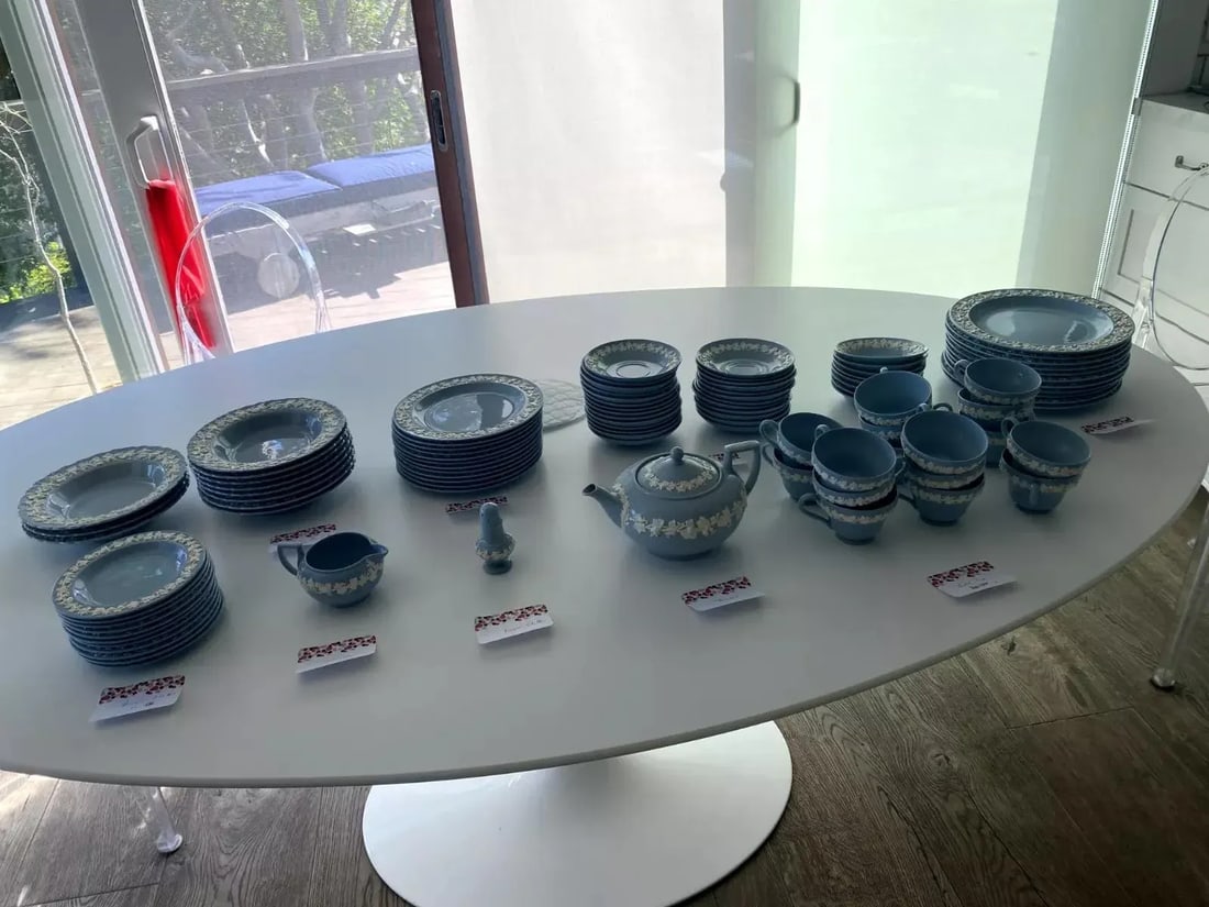 1950s Wedgwood Queensware Dinnerware Set- 96 Pieces - 7